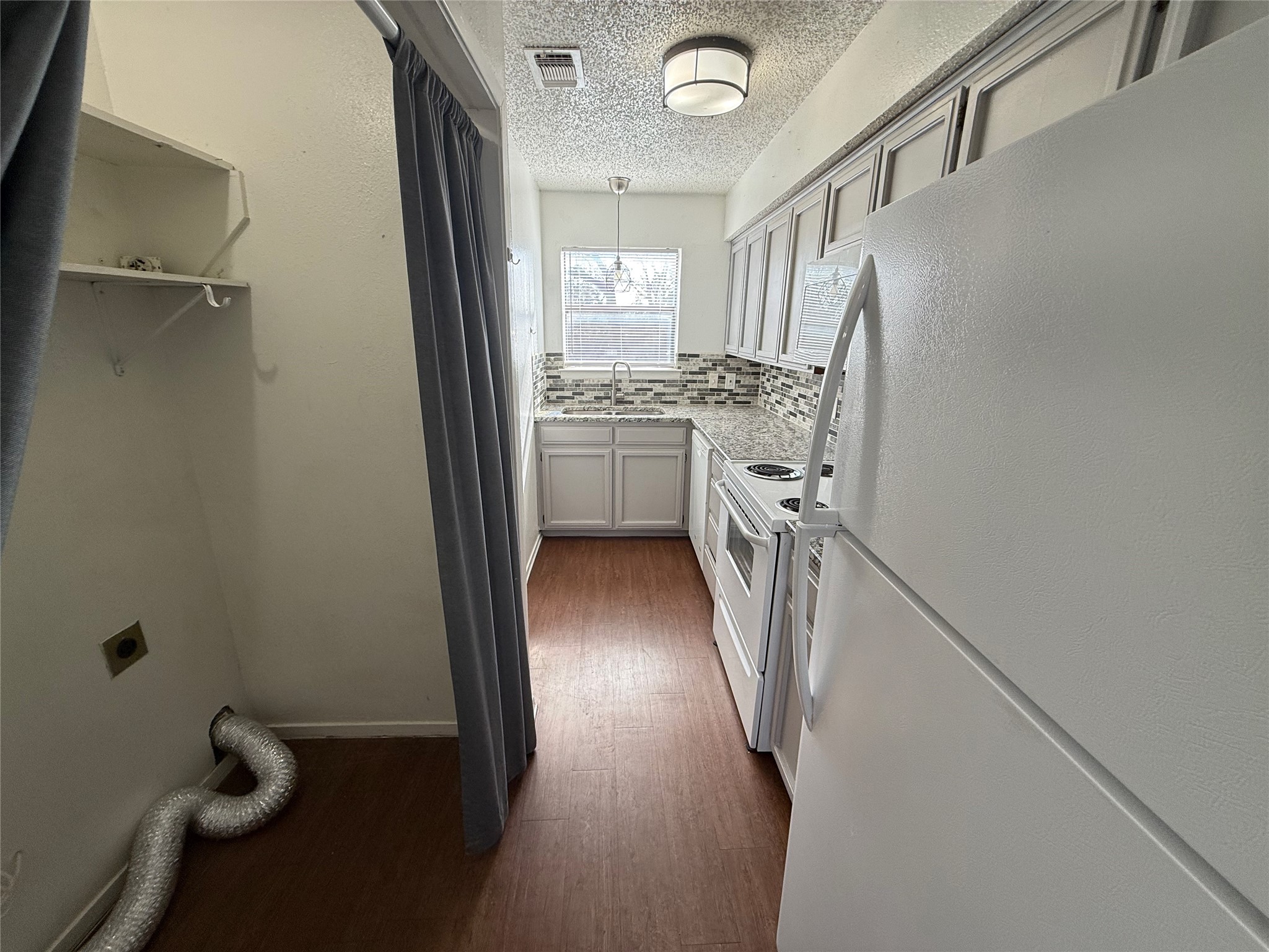 422 W 4th Street Kennedale TX 76060