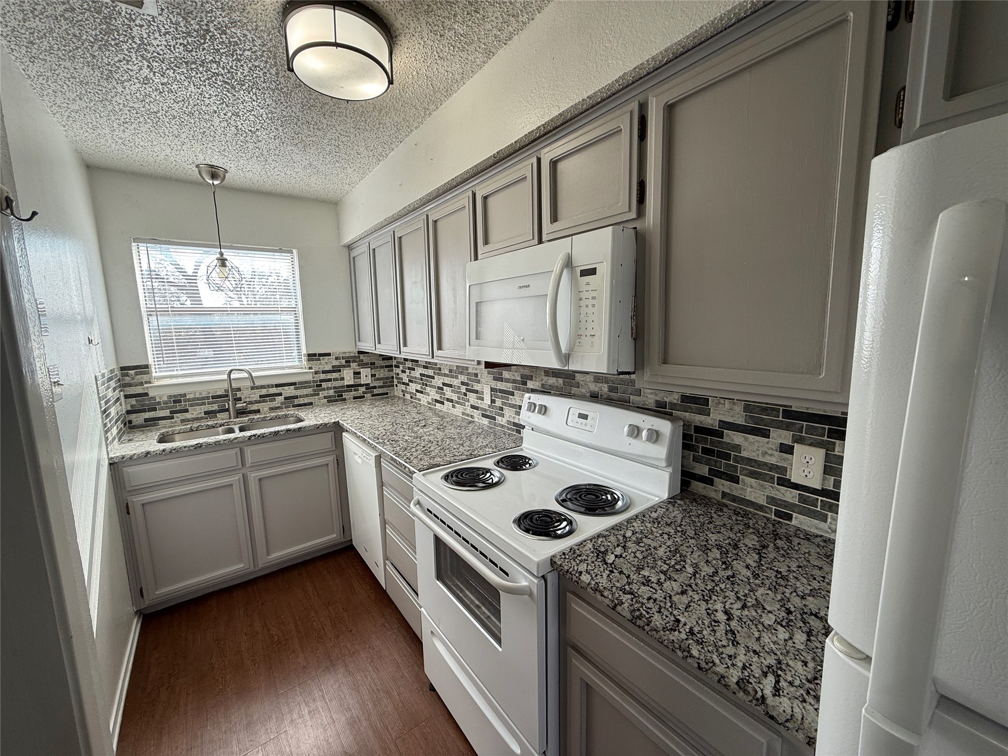 422 W 4th Street Kennedale TX 76060