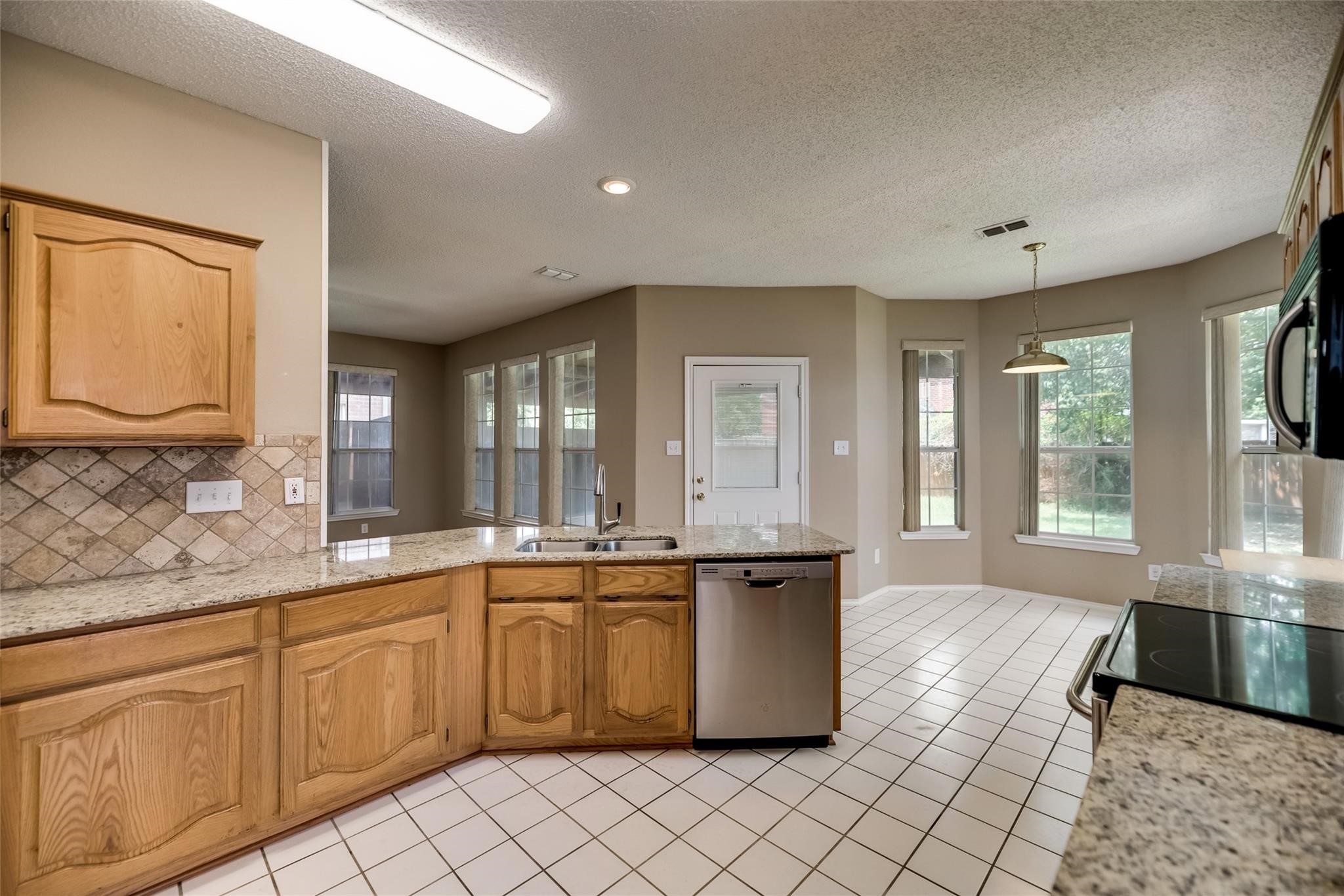 2113 Glenmont Drive Plano TX 75023