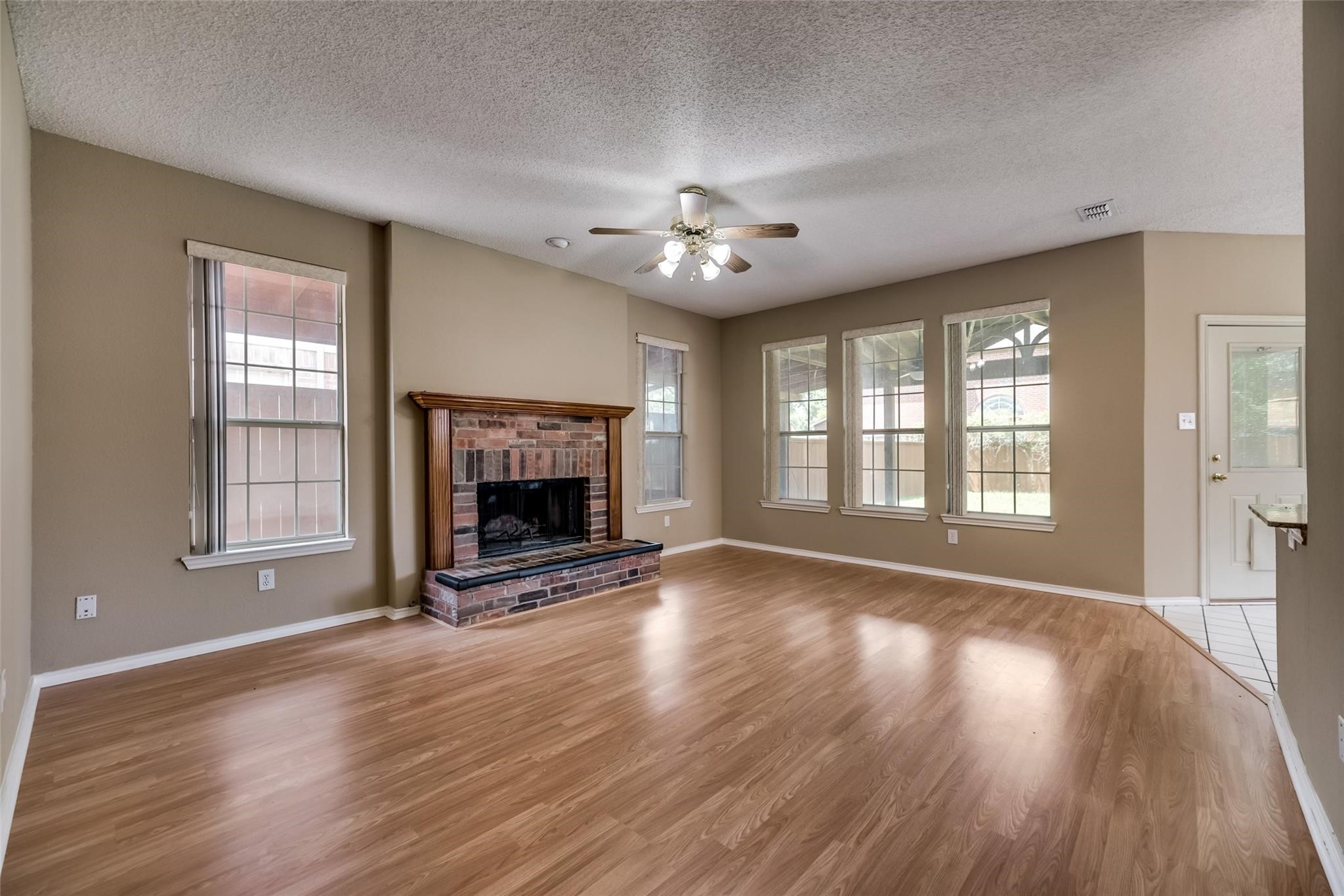 2113 Glenmont Drive Plano TX 75023