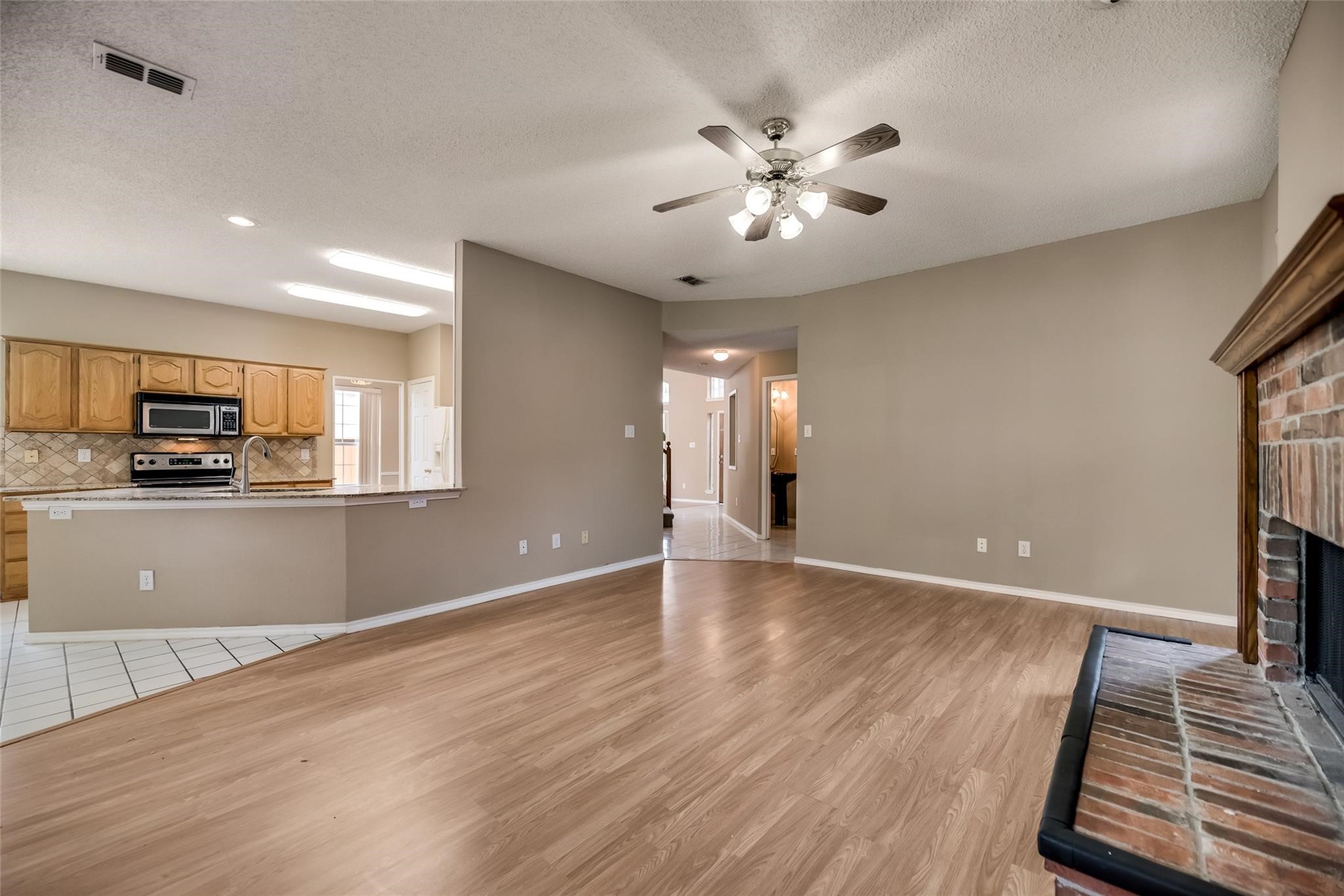 2113 Glenmont Drive Plano TX 75023