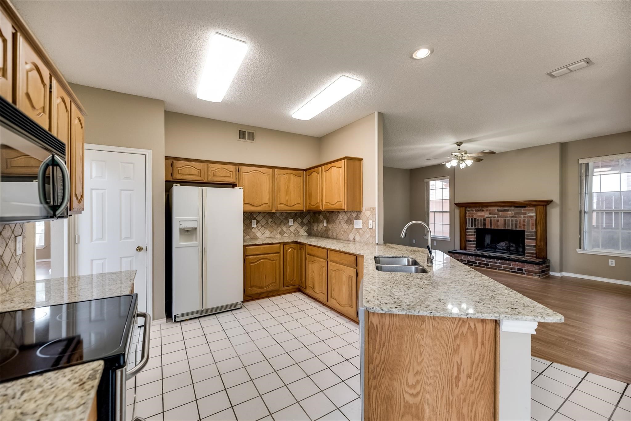 2113 Glenmont Drive Plano TX 75023