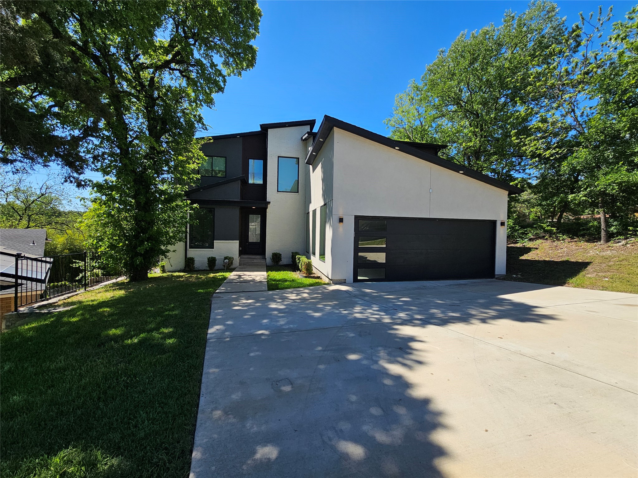 2374 Southwood Drive Dallas TX 75224