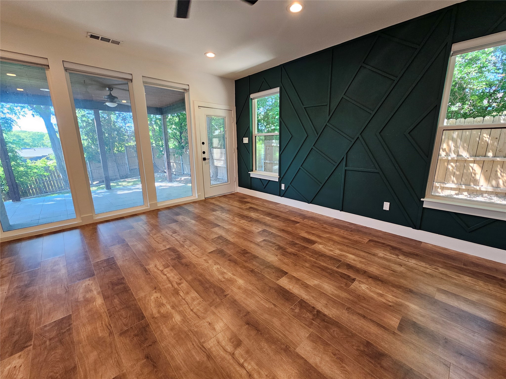 2374 Southwood Drive Dallas TX 75224