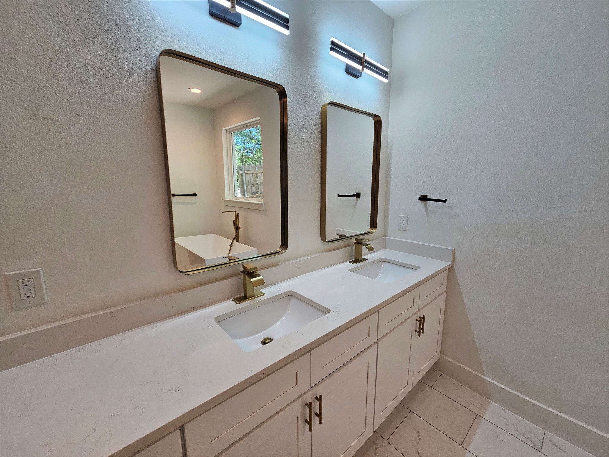 2374 Southwood Drive Dallas TX 75224