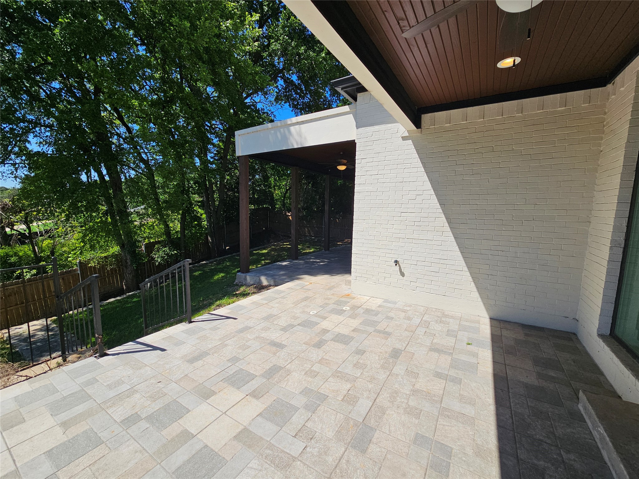 2374 Southwood Drive Dallas TX 75224