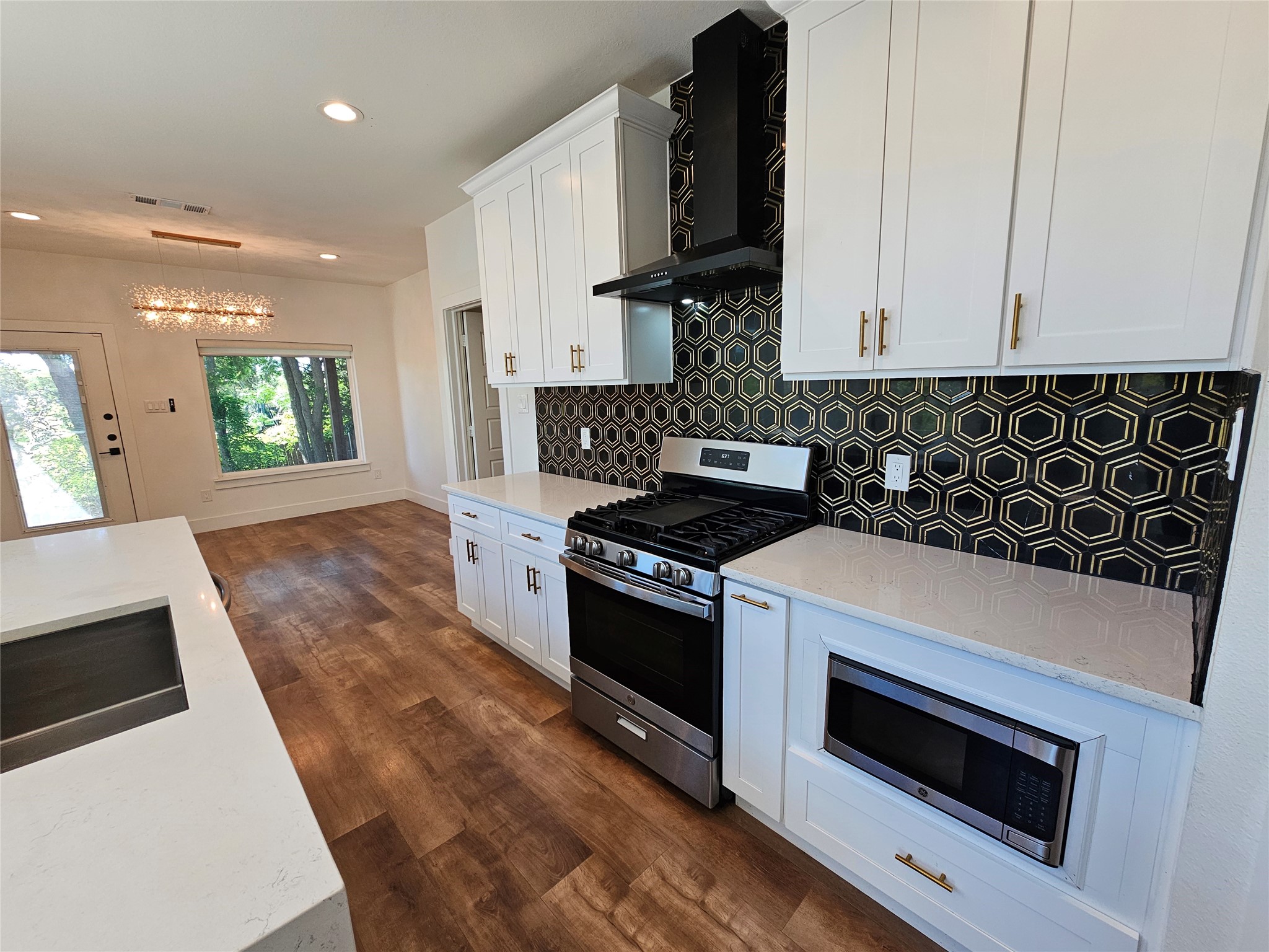 2374 Southwood Drive Dallas TX 75224