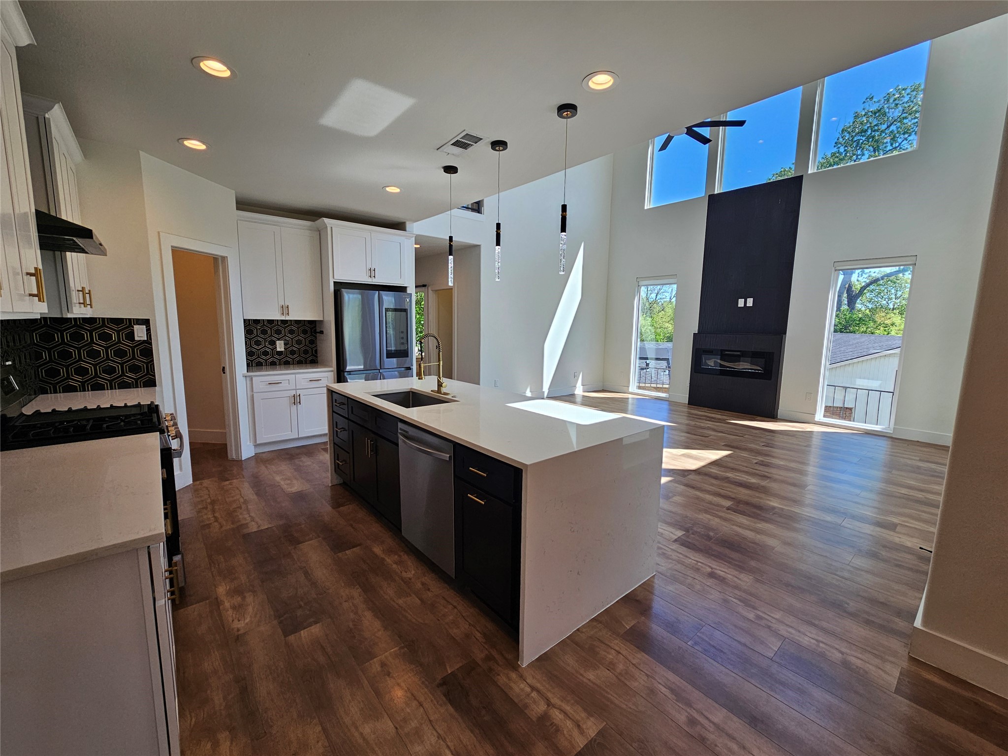 2374 Southwood Drive Dallas TX 75224
