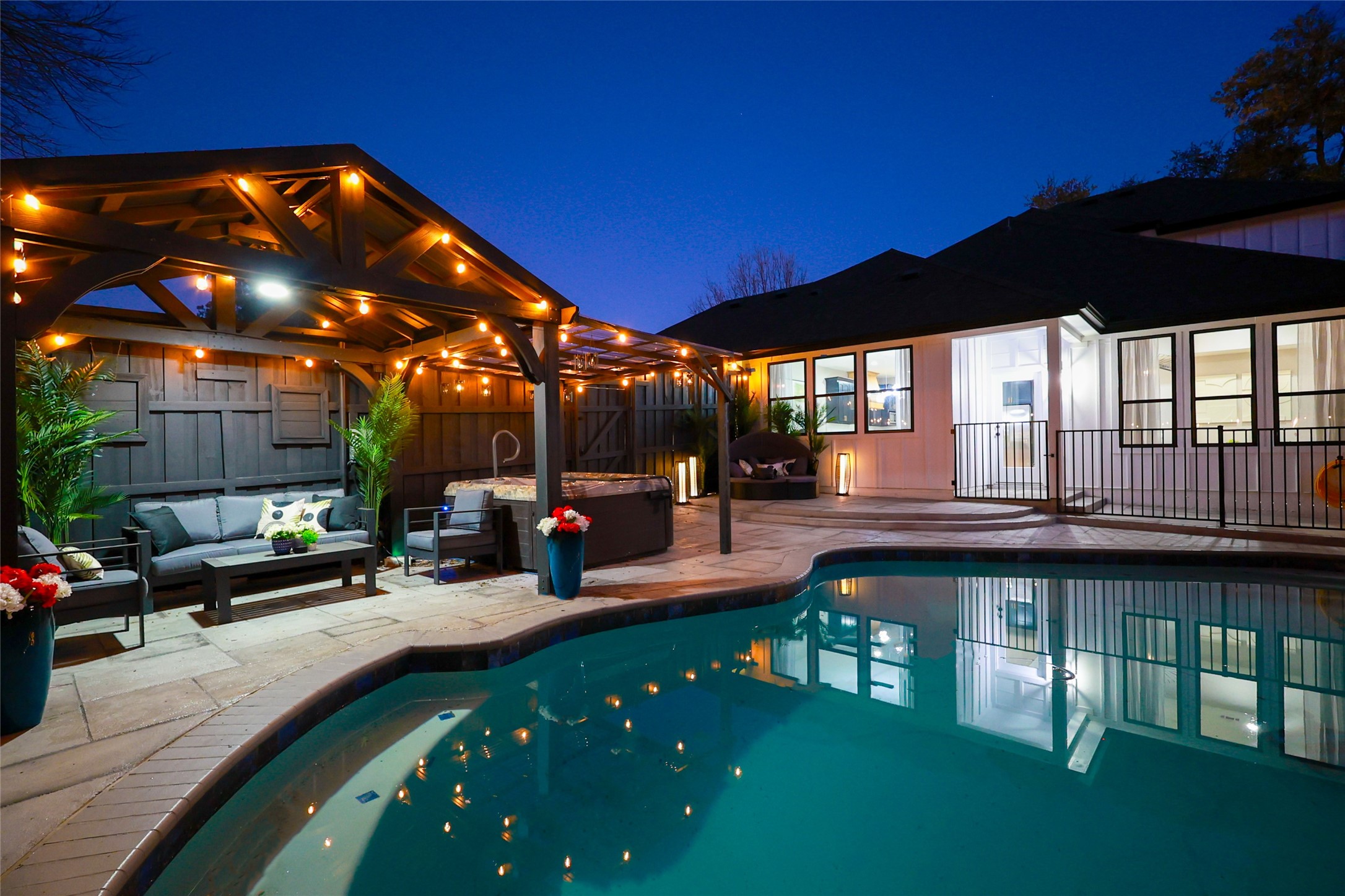 529 Pebblecreek Drive Garland TX 75040