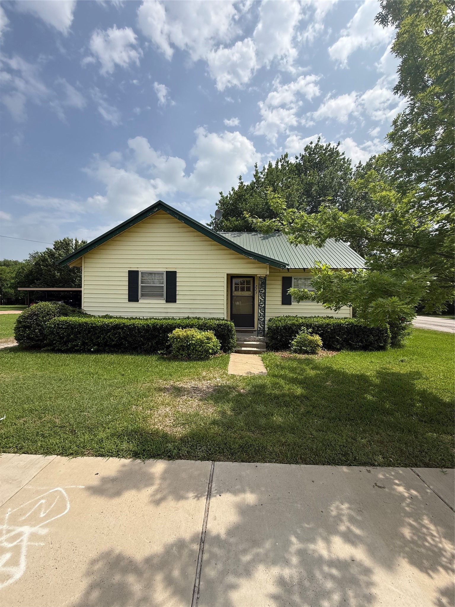 223 W Jefferson Street Palmer TX 75152