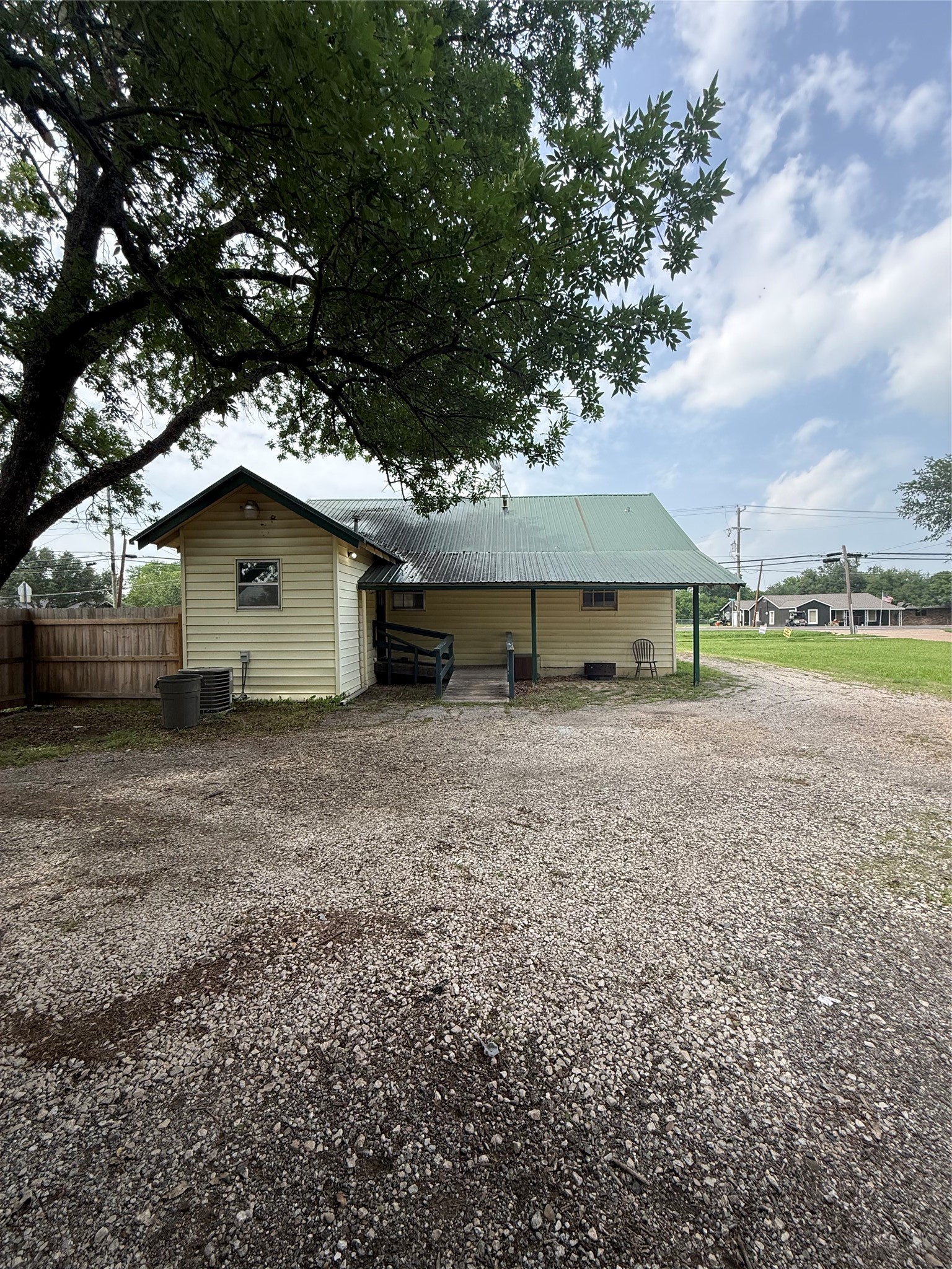 223 W Jefferson Street Palmer TX 75152