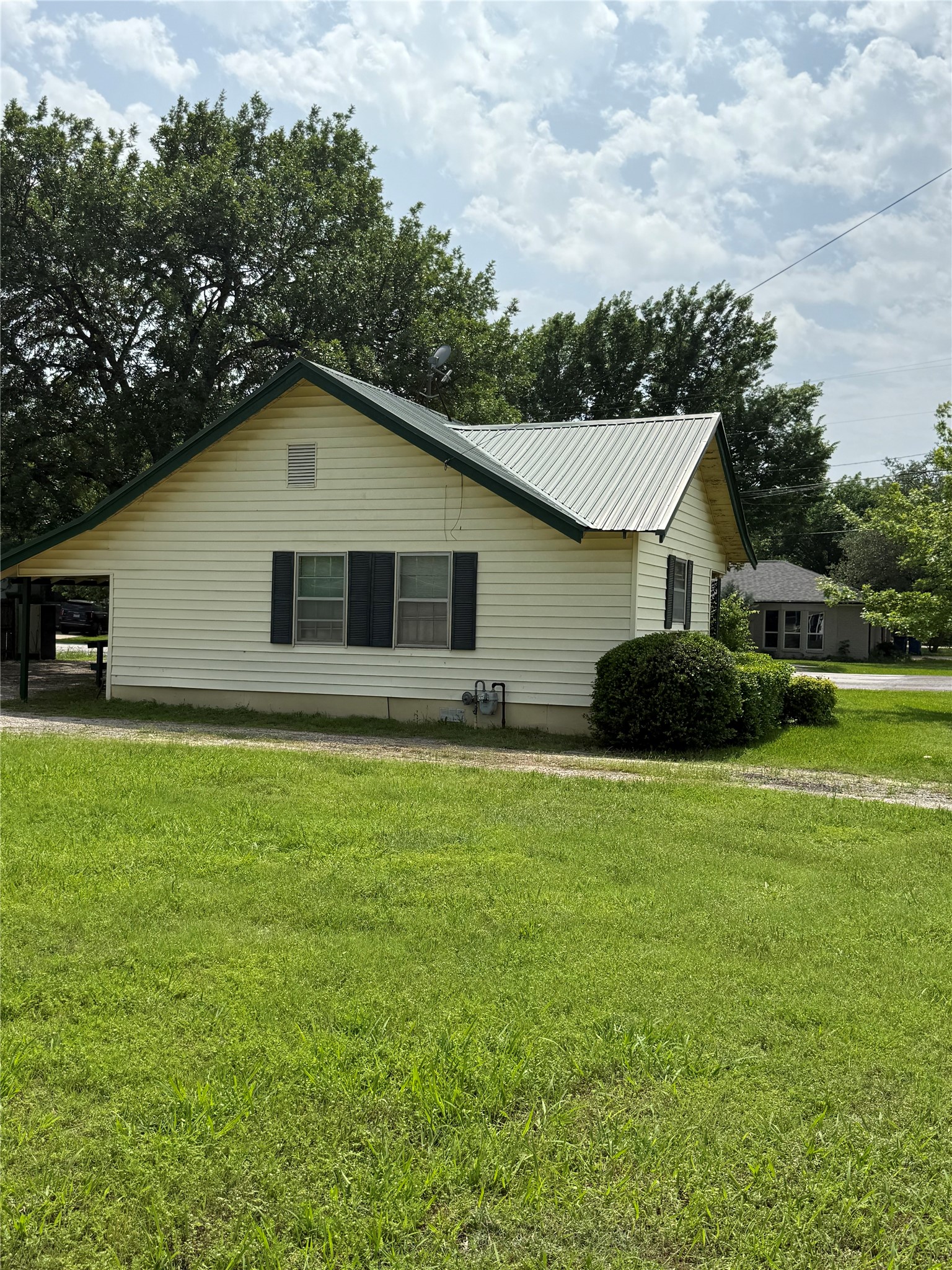 223 W Jefferson Street Palmer TX 75152