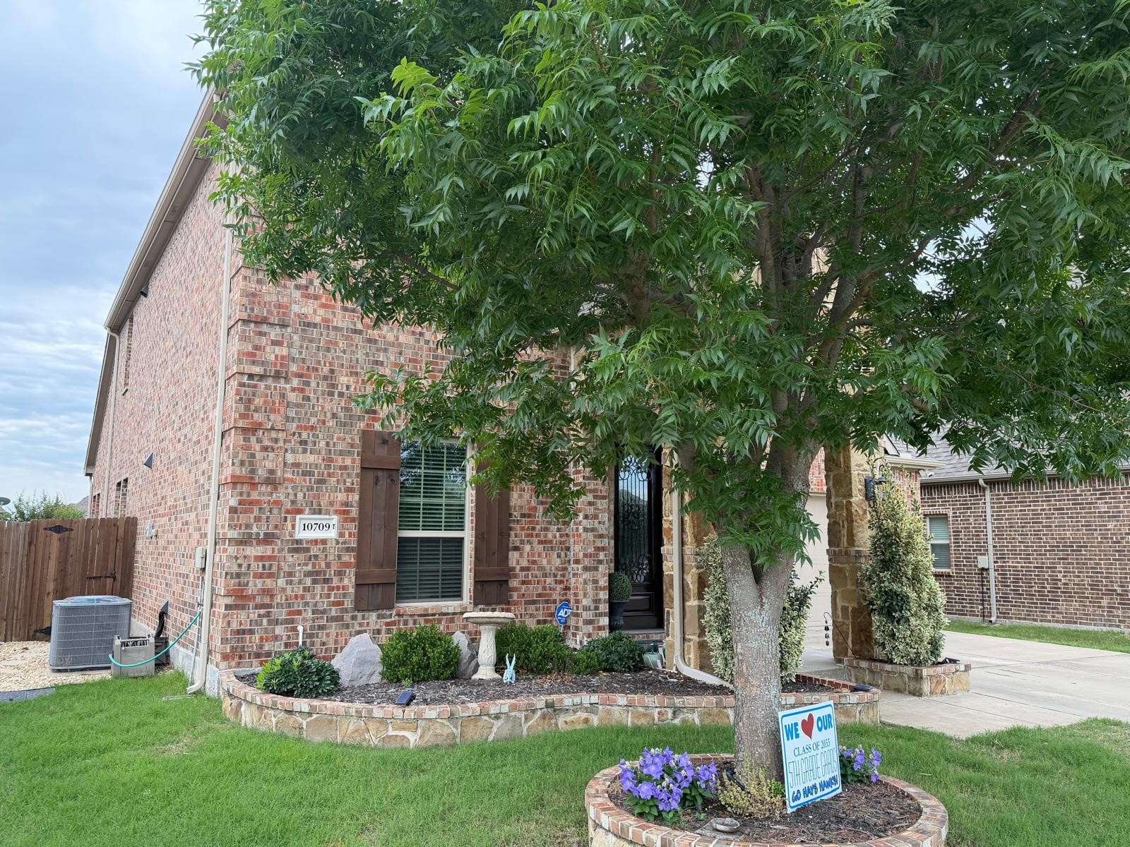 10709 Blake Gardens Mckinney TX 75072