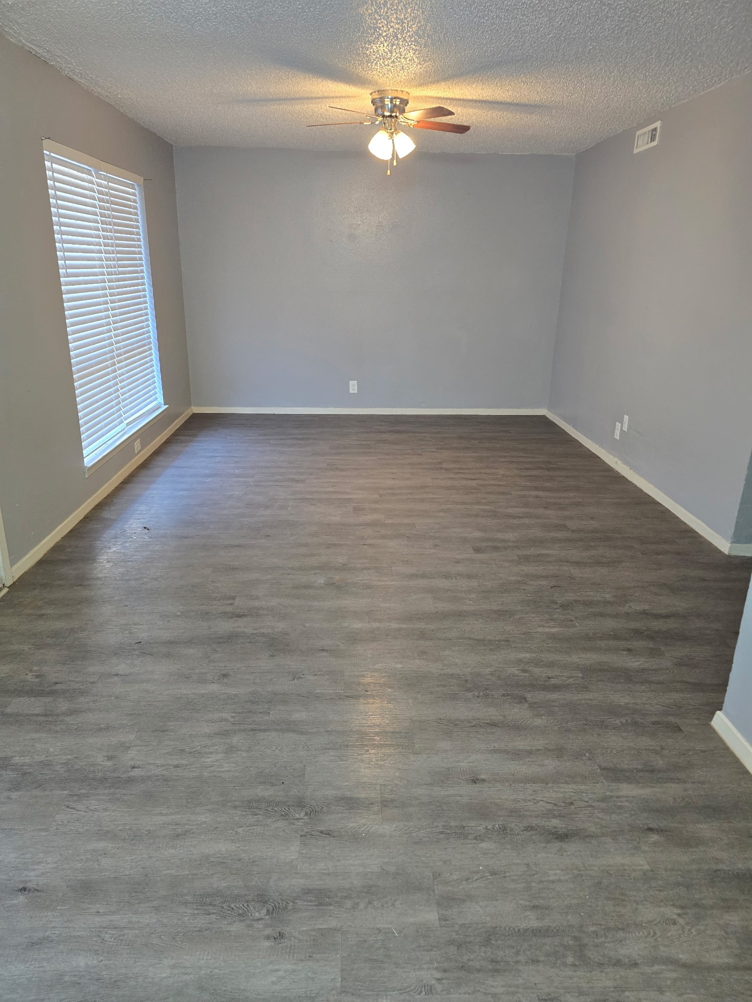 60 W Washington Street Paris TX 75460