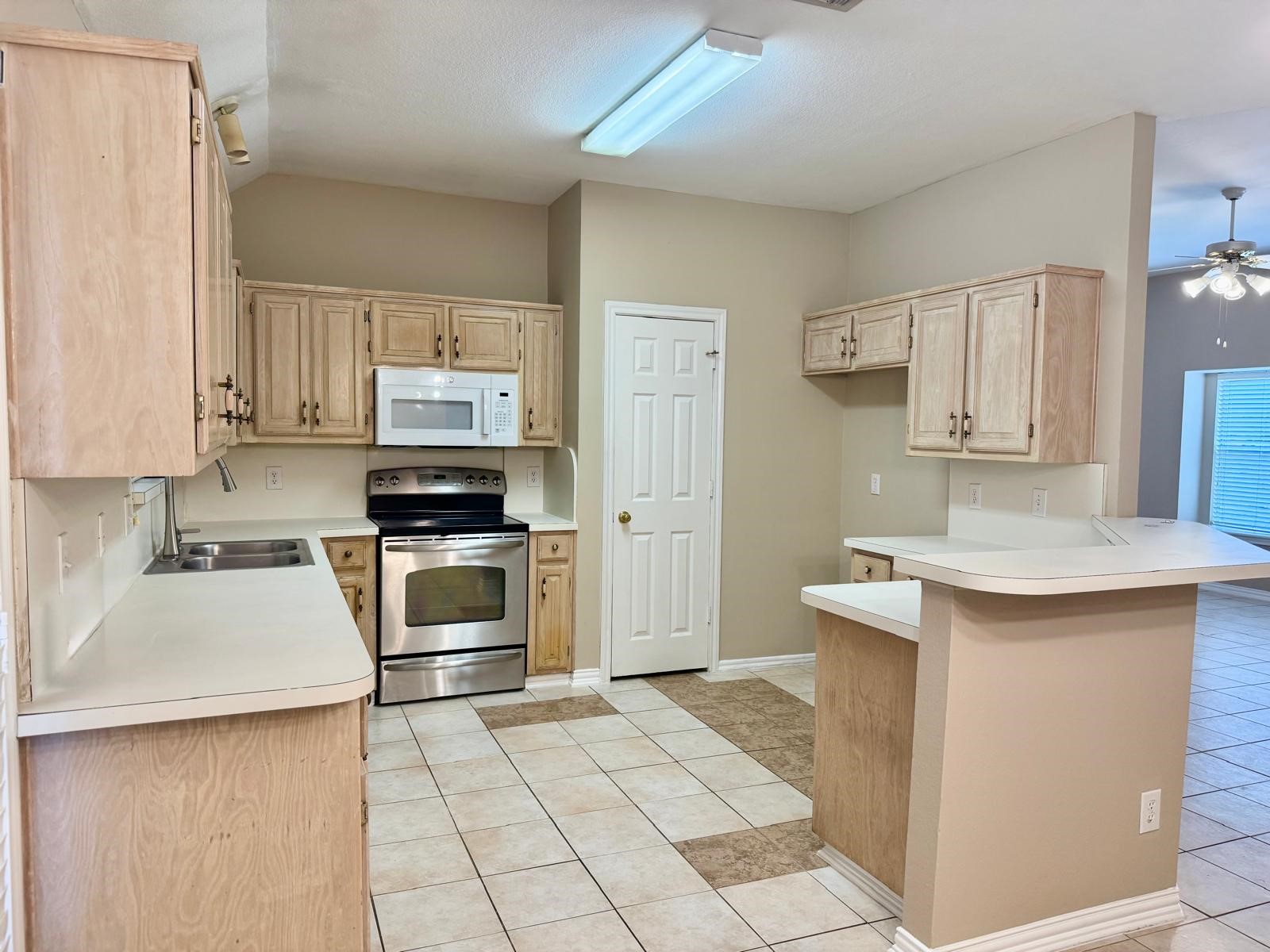 2151 Arbor Creek Drive Carrollton TX 75010