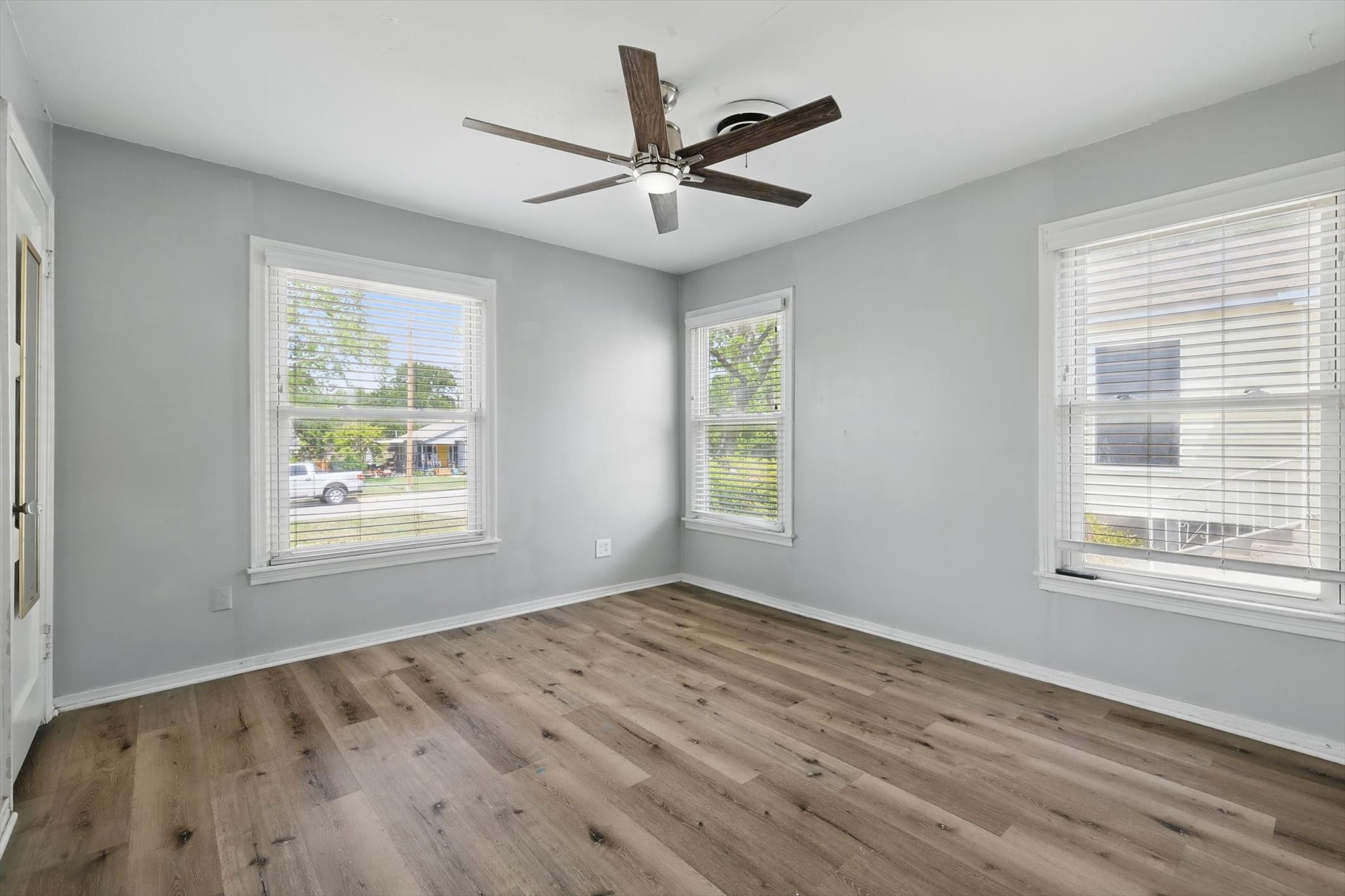 2104 W Lotus Avenue Fort Worth TX 76111
