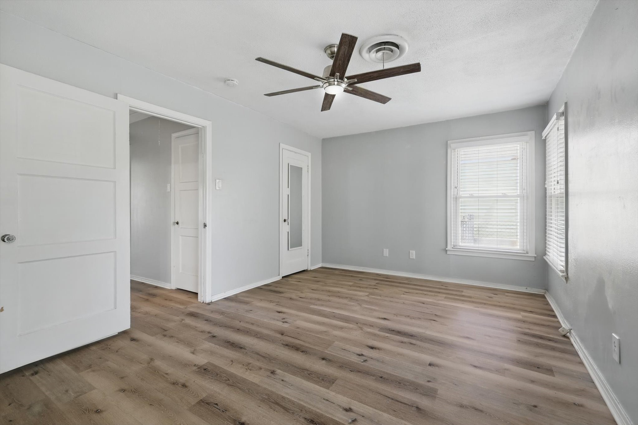 2104 W Lotus Avenue Fort Worth TX 76111