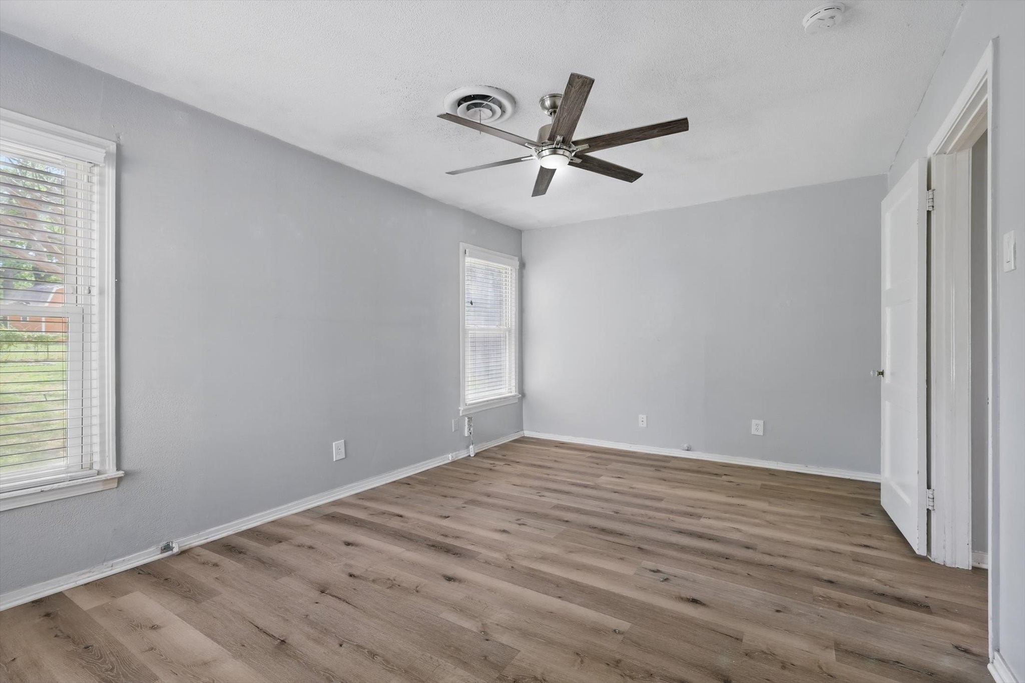 2104 W Lotus Avenue Fort Worth TX 76111