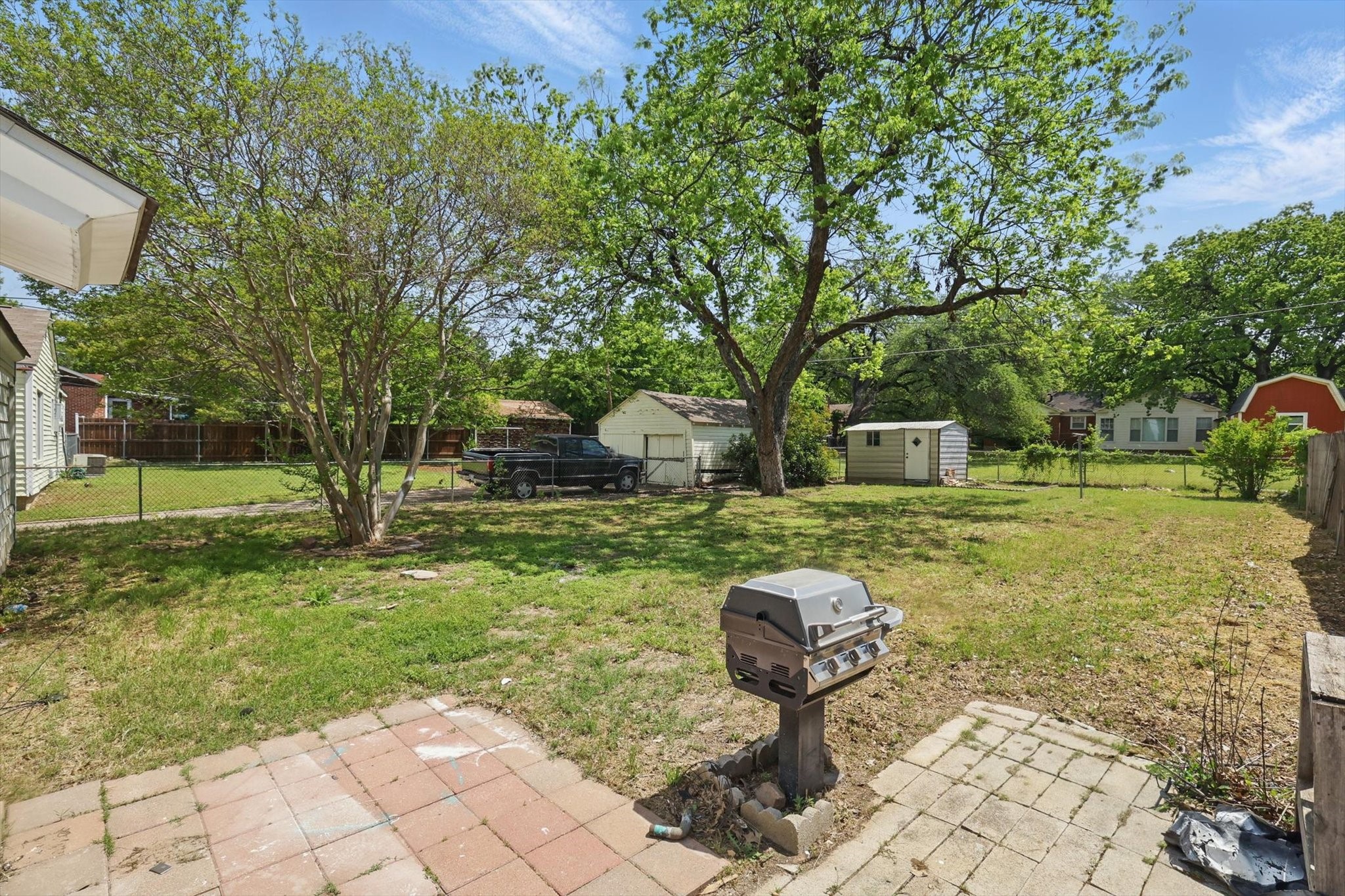 2104 W Lotus Avenue Fort Worth TX 76111
