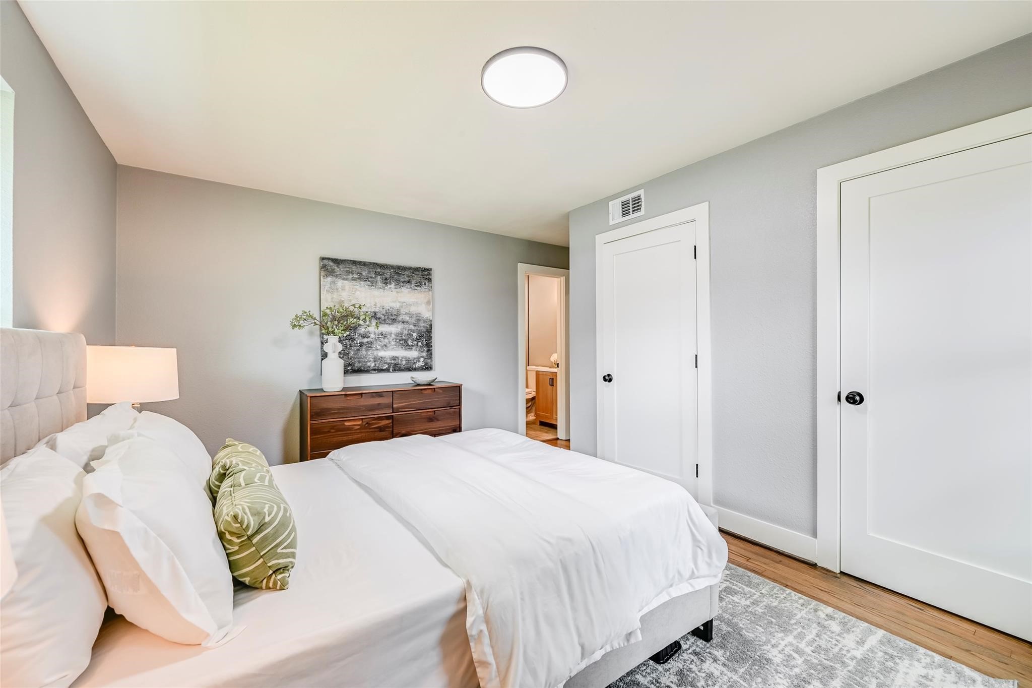 2729 Lockhart Avenue Dallas TX 75228