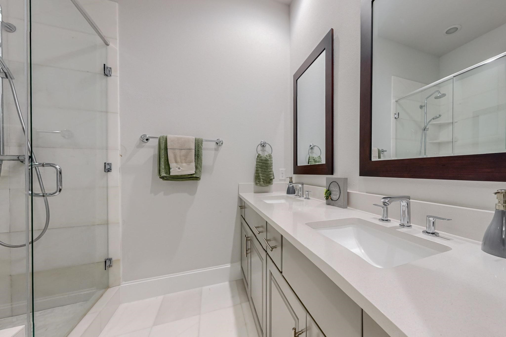 638 Dalton Lane Irving TX 75039
