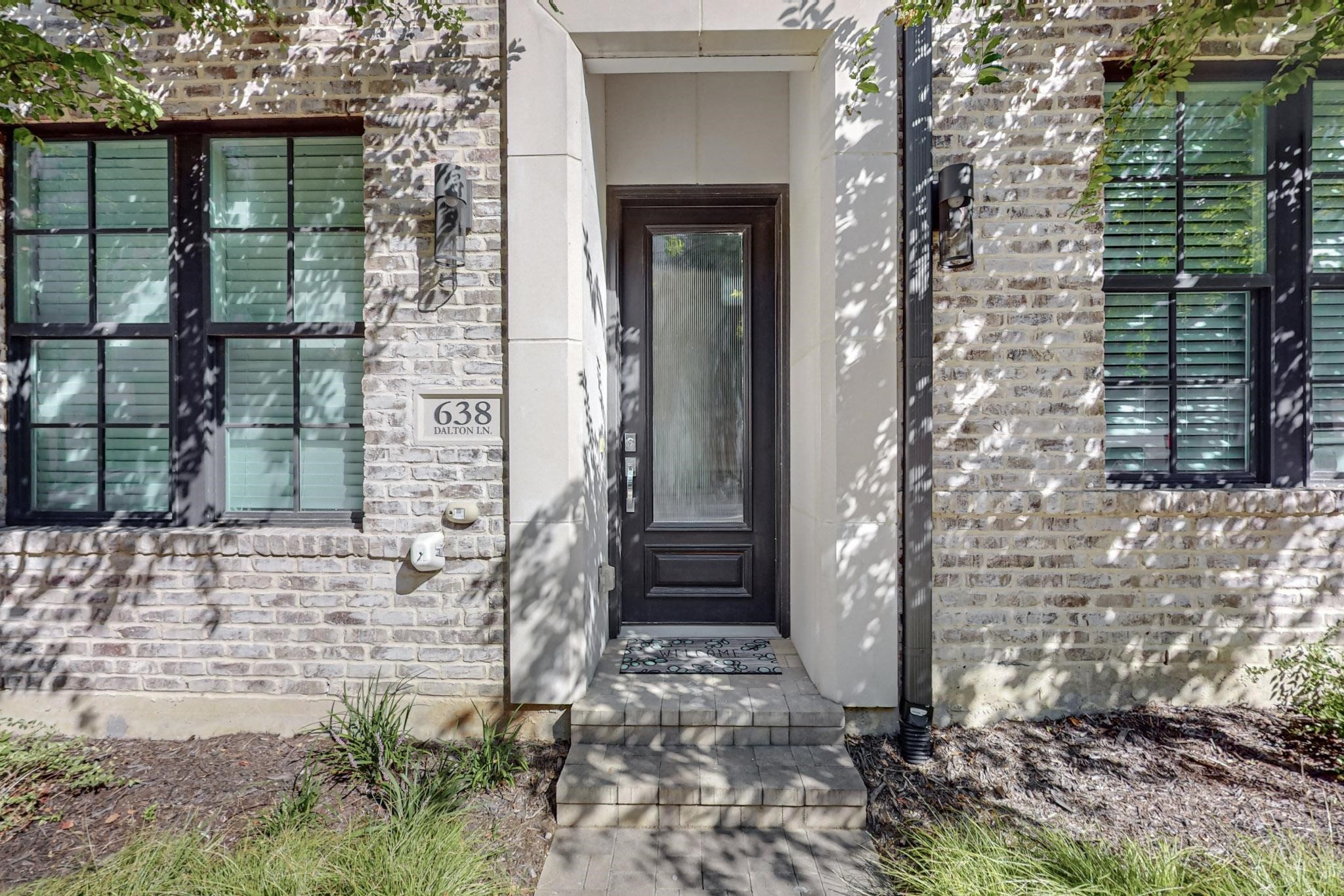 638 Dalton Lane Irving TX 75039