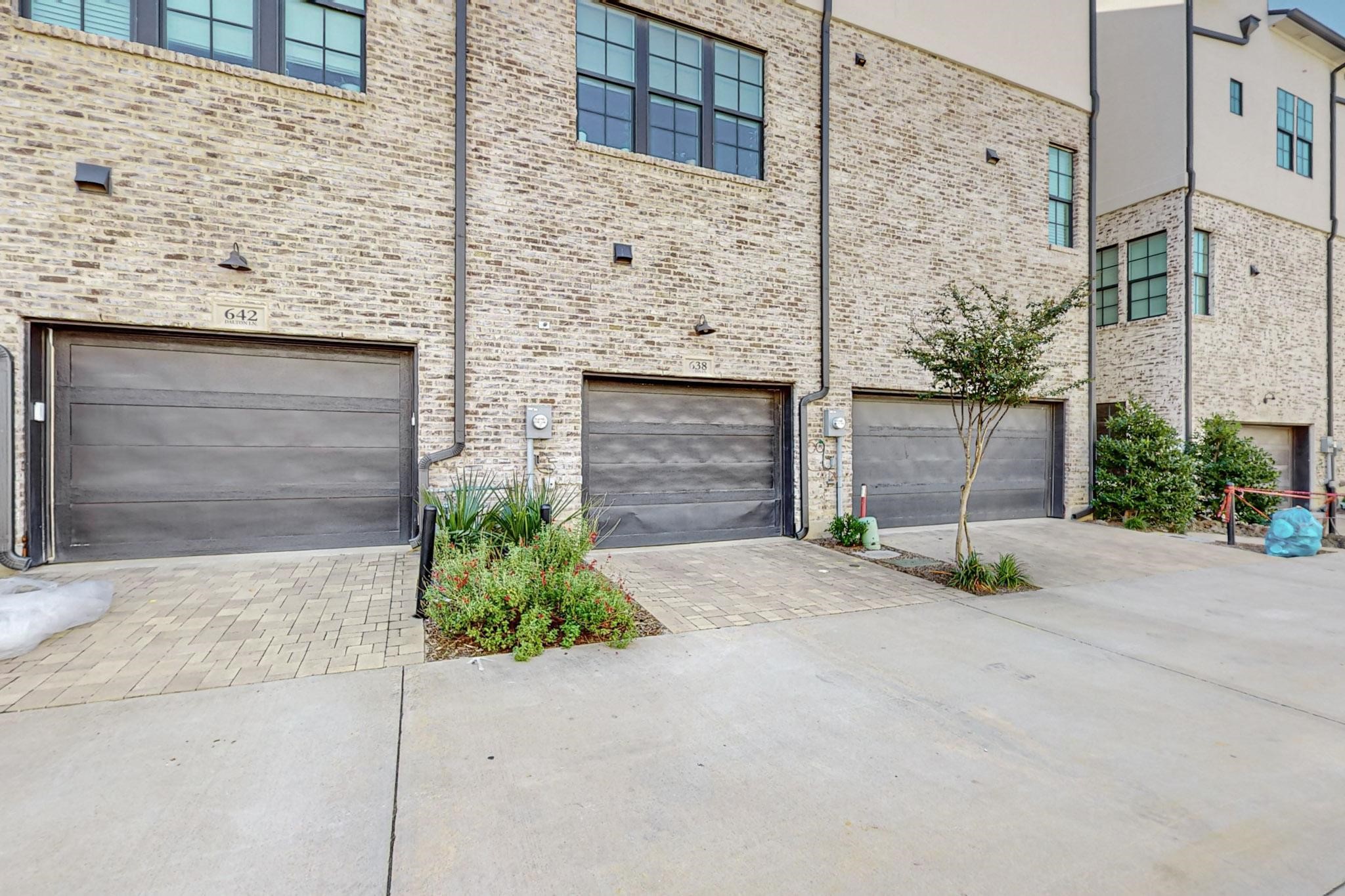 638 Dalton Lane Irving TX 75039