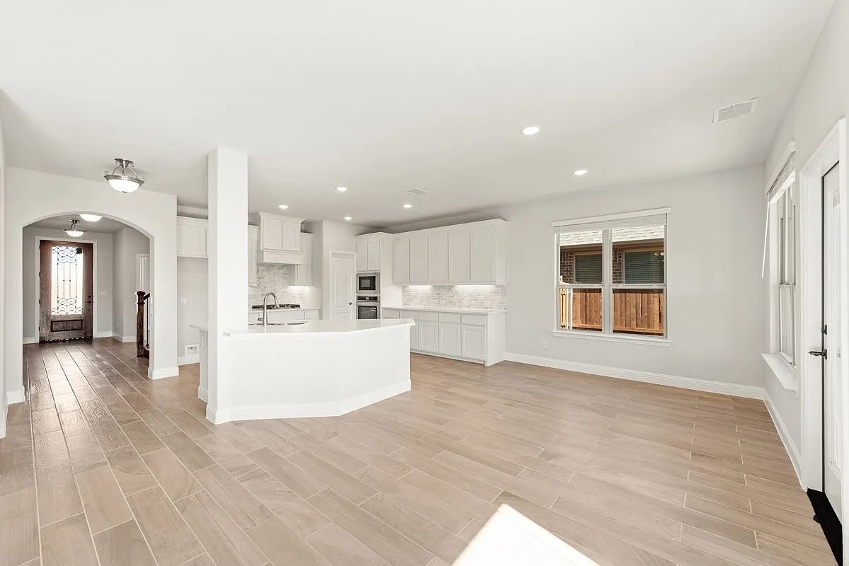 1232 Starlight Avenue Aubrey TX 76227