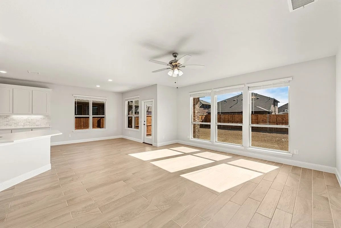 1232 Starlight Avenue Aubrey TX 76227