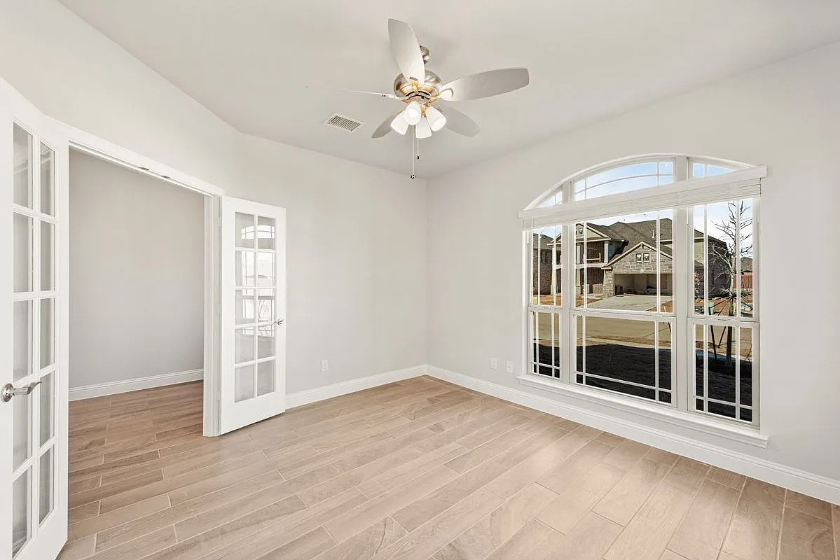1232 Starlight Avenue Aubrey TX 76227