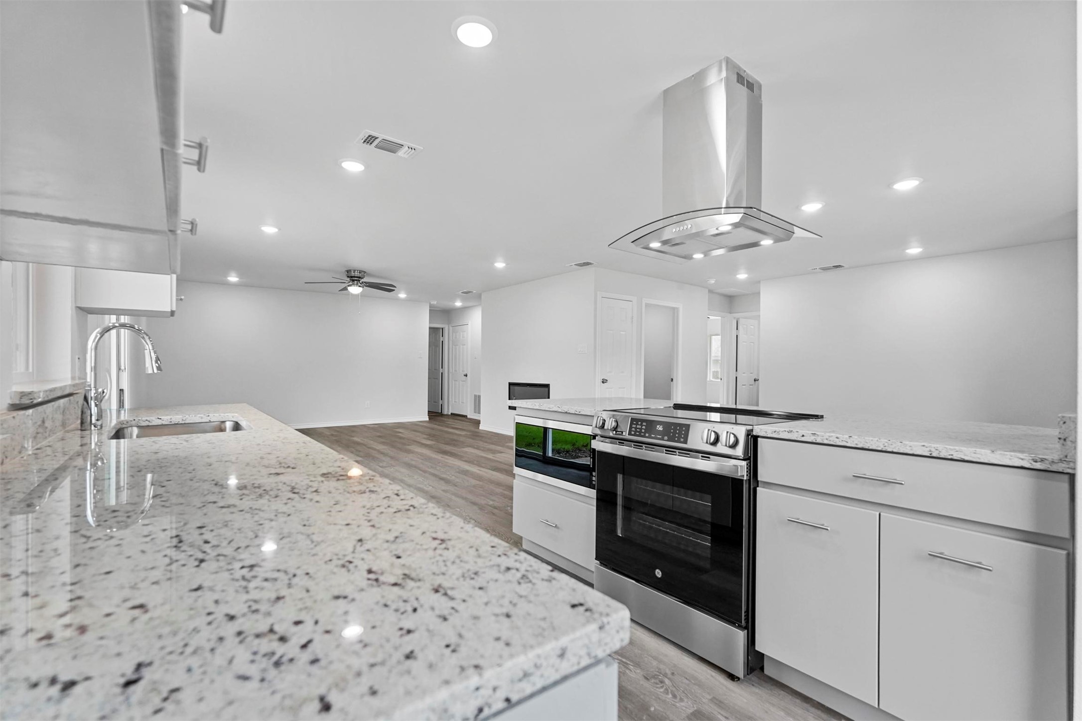 6202 Glenmoor Drive Garland TX 75043
