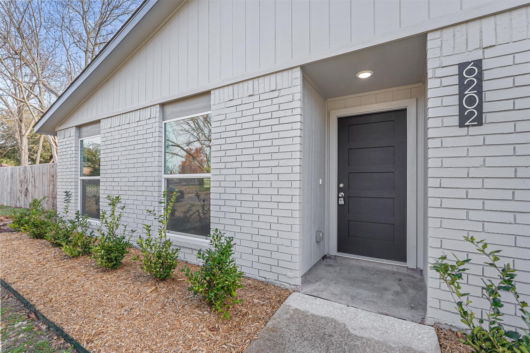 6202 Glenmoor Drive Garland TX 75043
