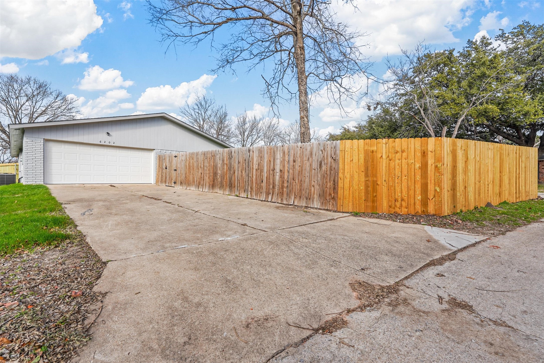 6202 Glenmoor Drive Garland TX 75043