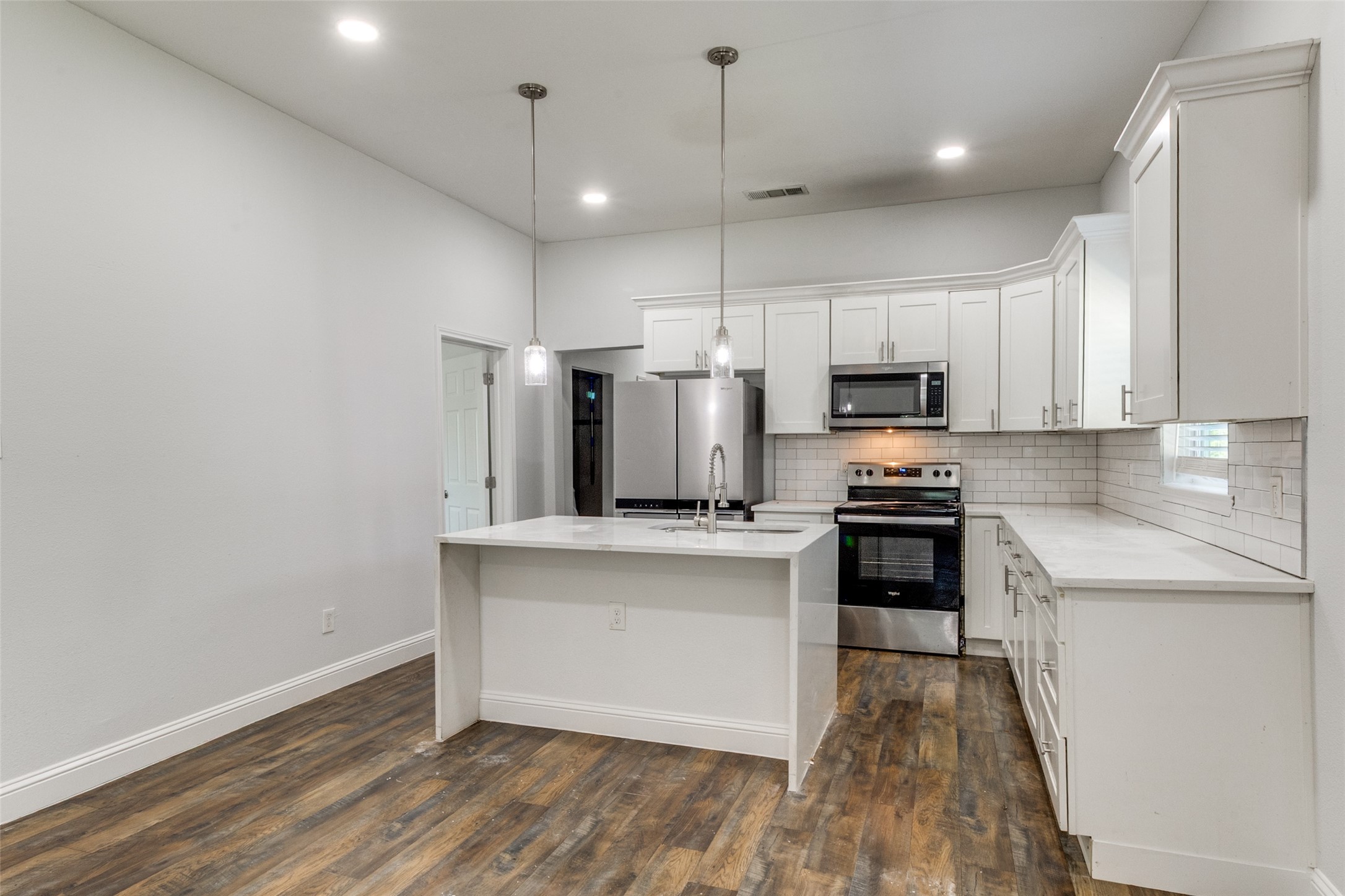 2323 Stoneman Street Dallas TX 75215