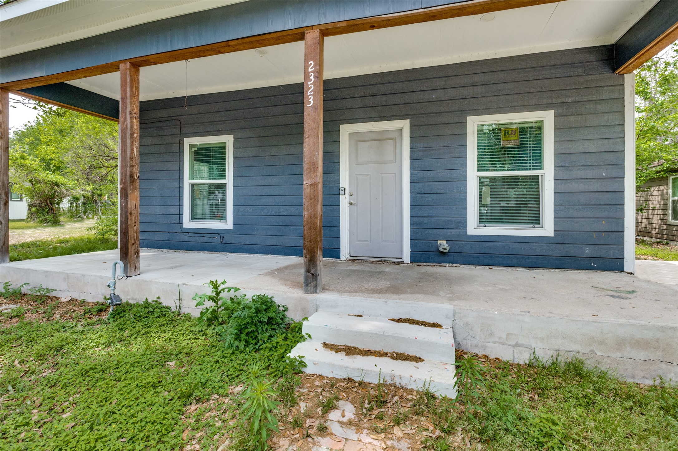 2323 Stoneman Street Dallas TX 75215
