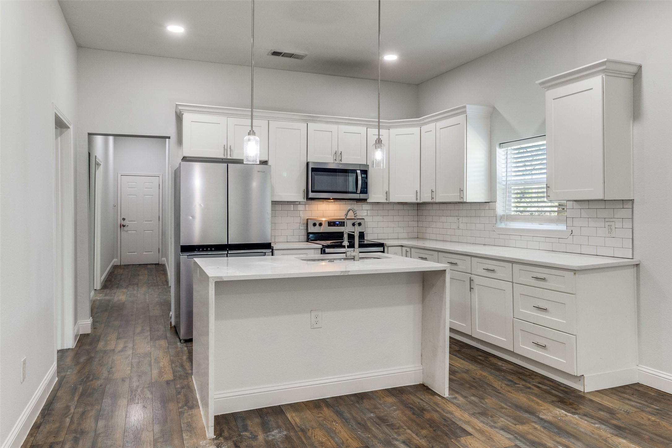 2323 Stoneman Street Dallas TX 75215