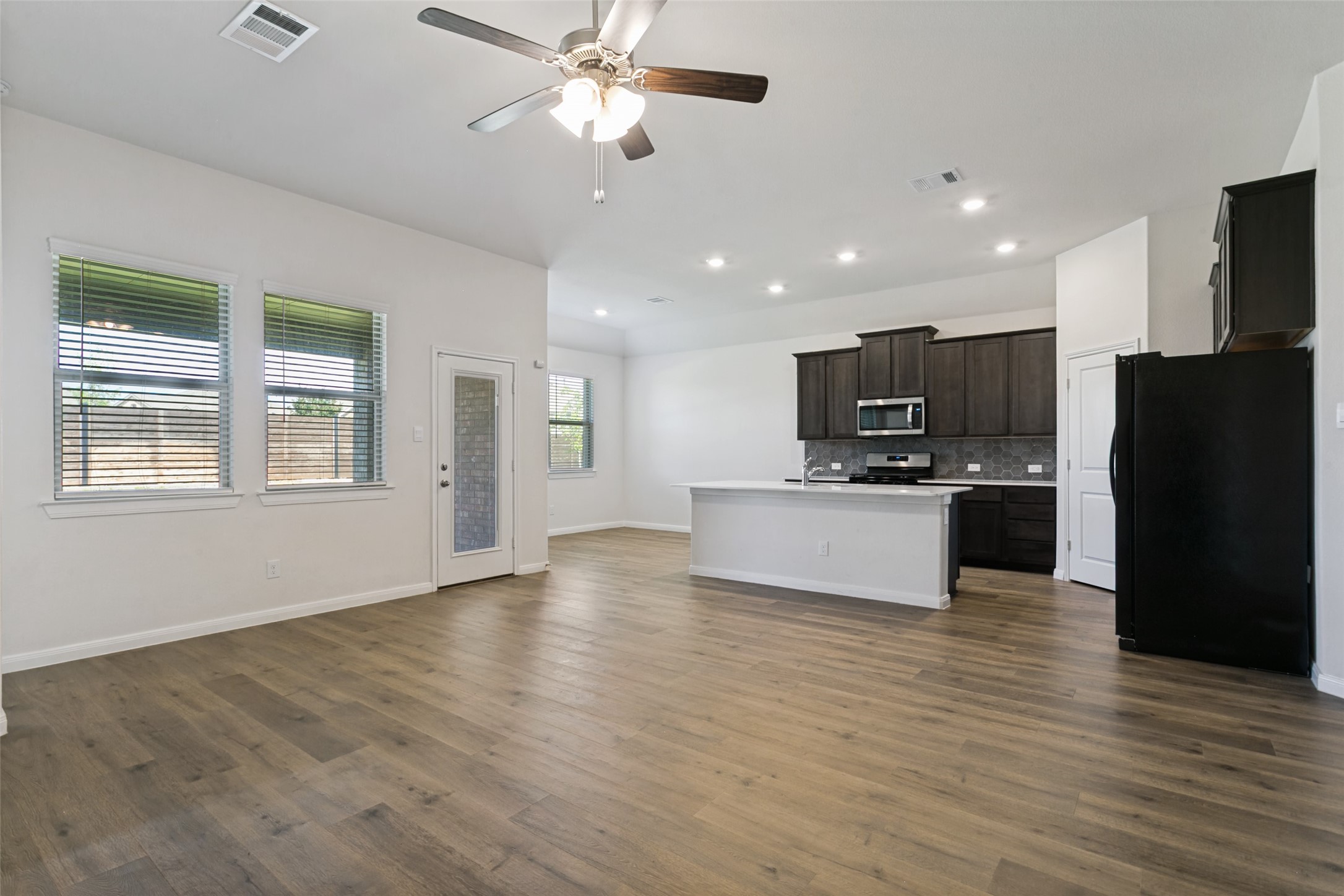 3011 Tahoka Springs Aubrey TX 76227