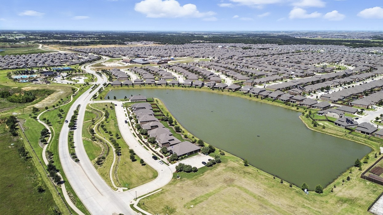 3011 Tahoka Springs Aubrey TX 76227