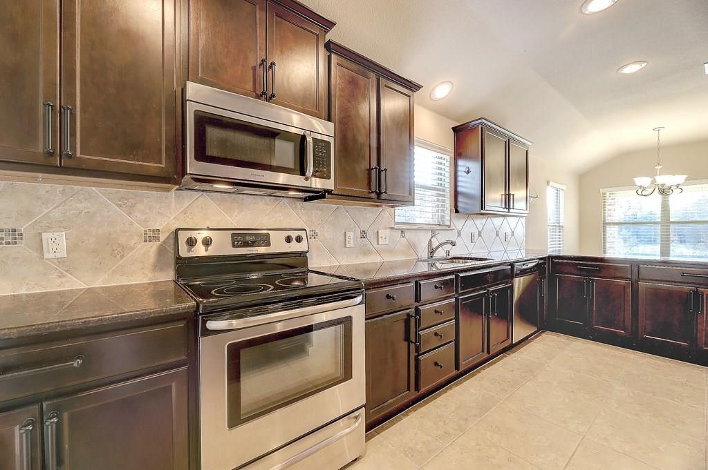 1108 Cheyenne Drive Aubrey TX 76227