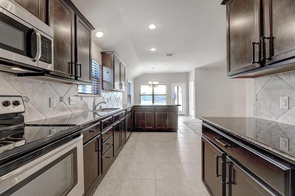 1108 Cheyenne Drive Aubrey TX 76227