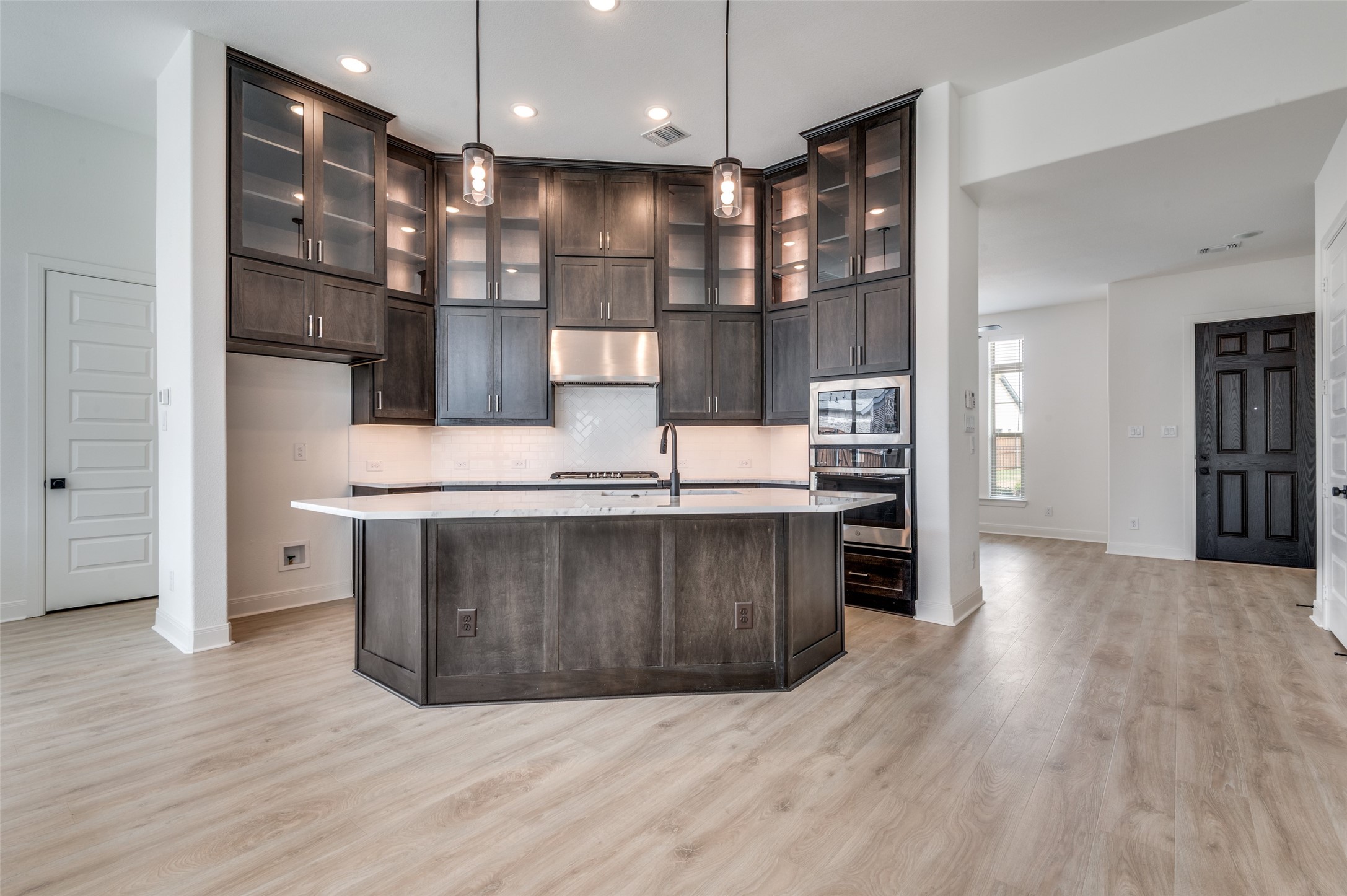 4800 Prairie Crest Lane Arlington TX 76005