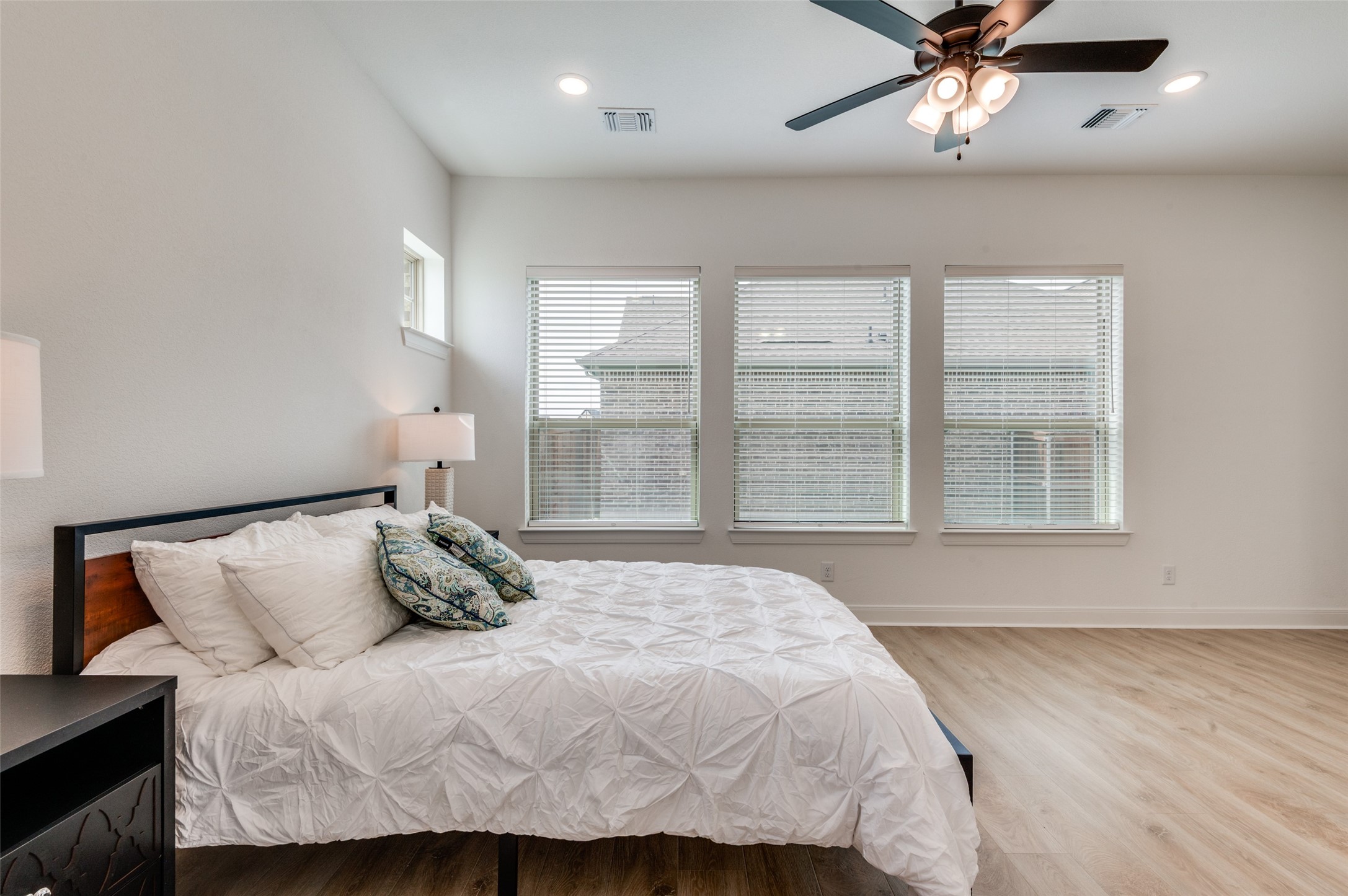 4800 Prairie Crest Lane Arlington TX 76005