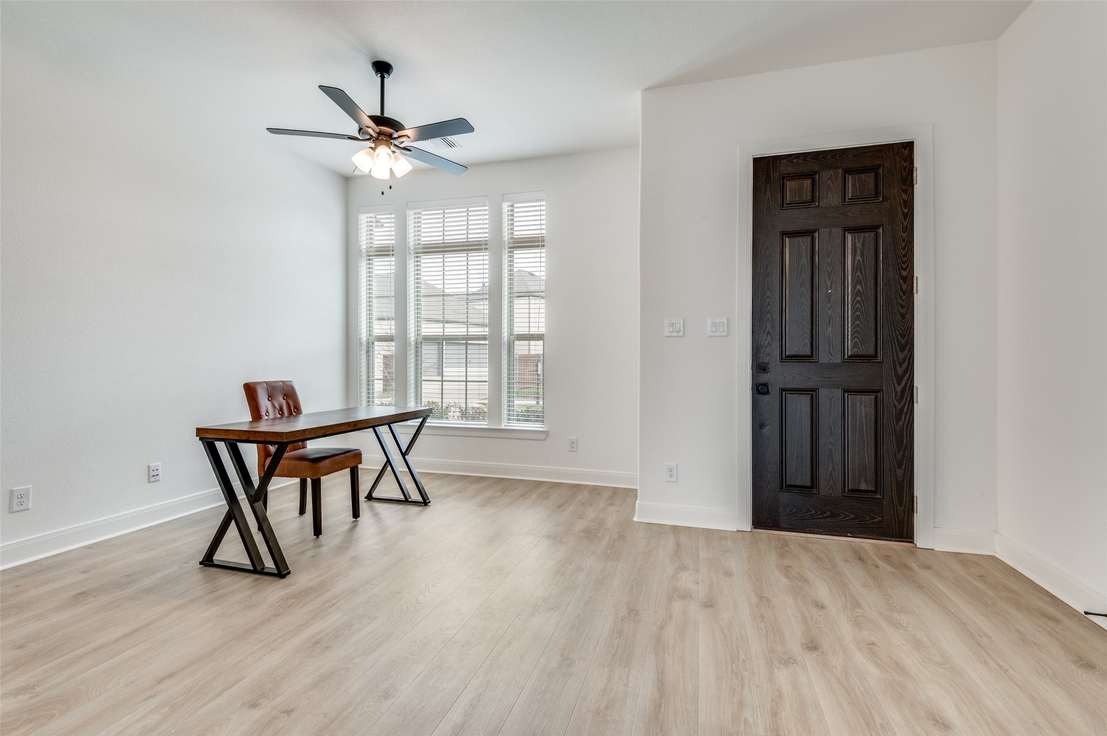 4800 Prairie Crest Lane Arlington TX 76005