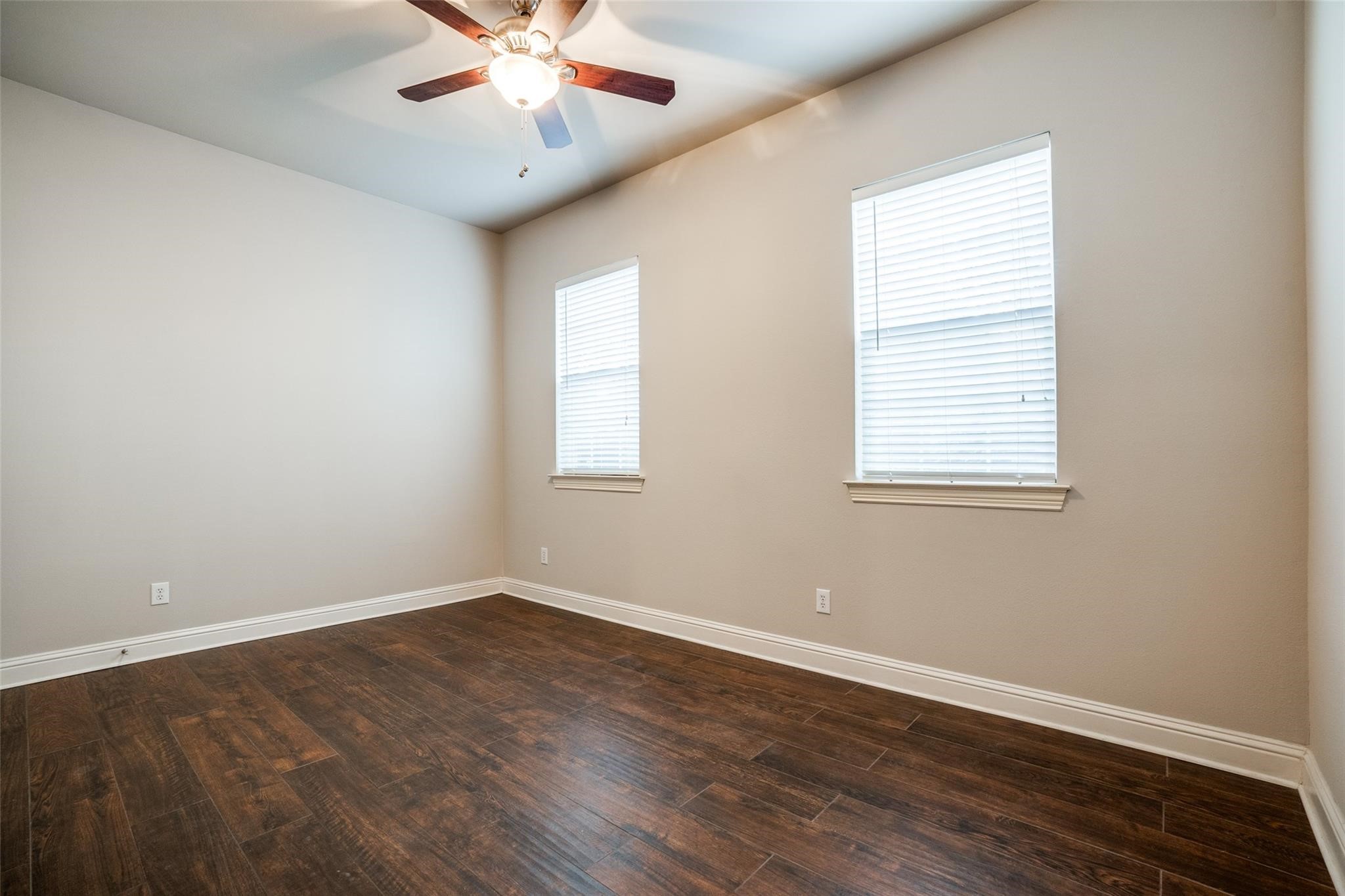 5827 Lewis Street Dallas TX 75206