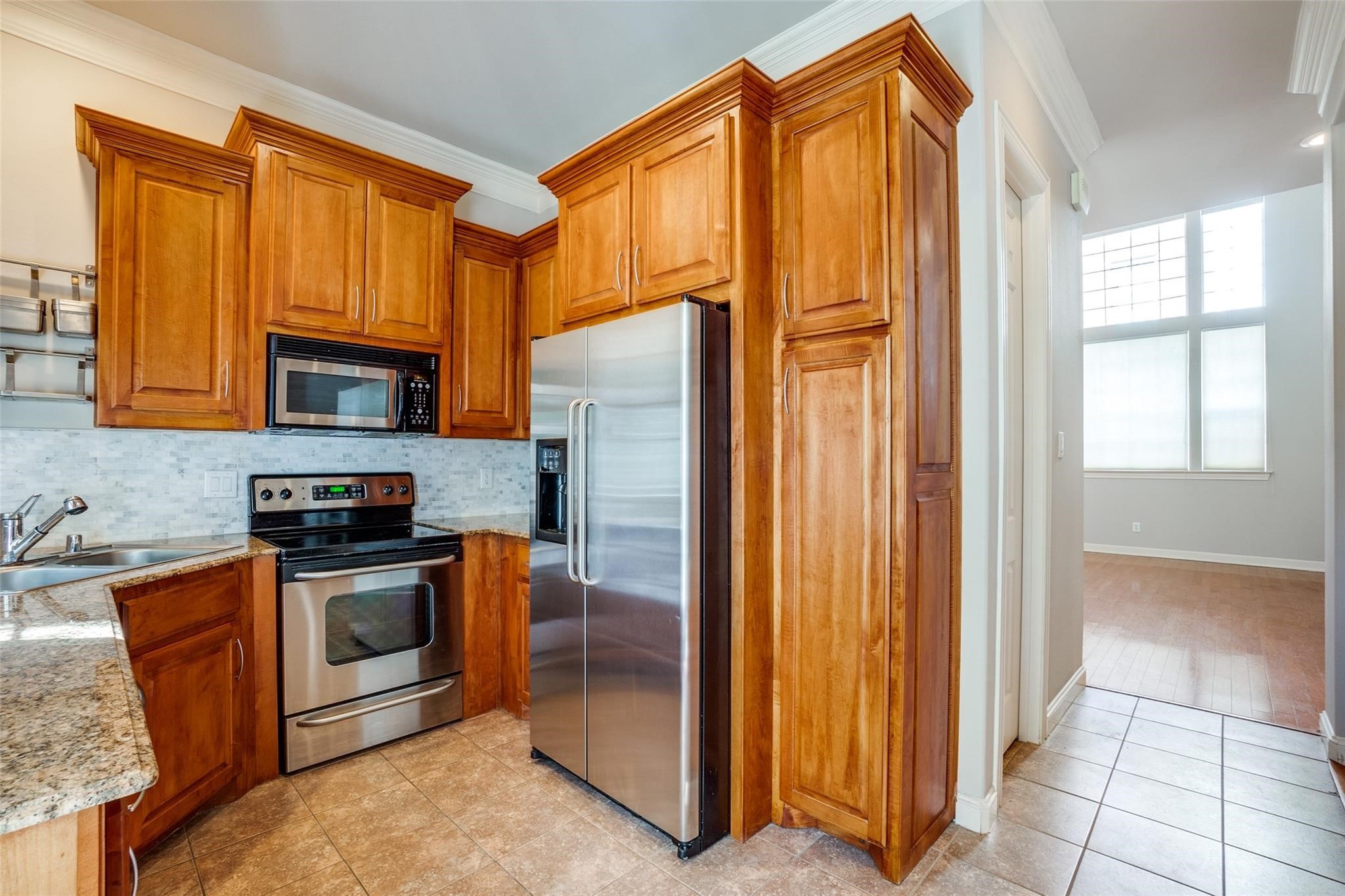 5827 Lewis Street Dallas TX 75206