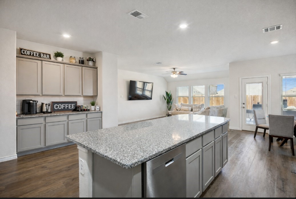 9729 Gooseneck Drive Aubrey TX 76227