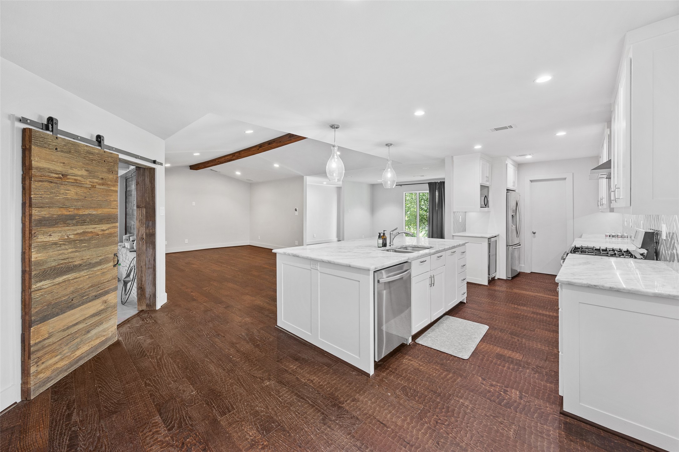3945 Clubway Lane Farmers Branch TX 75244