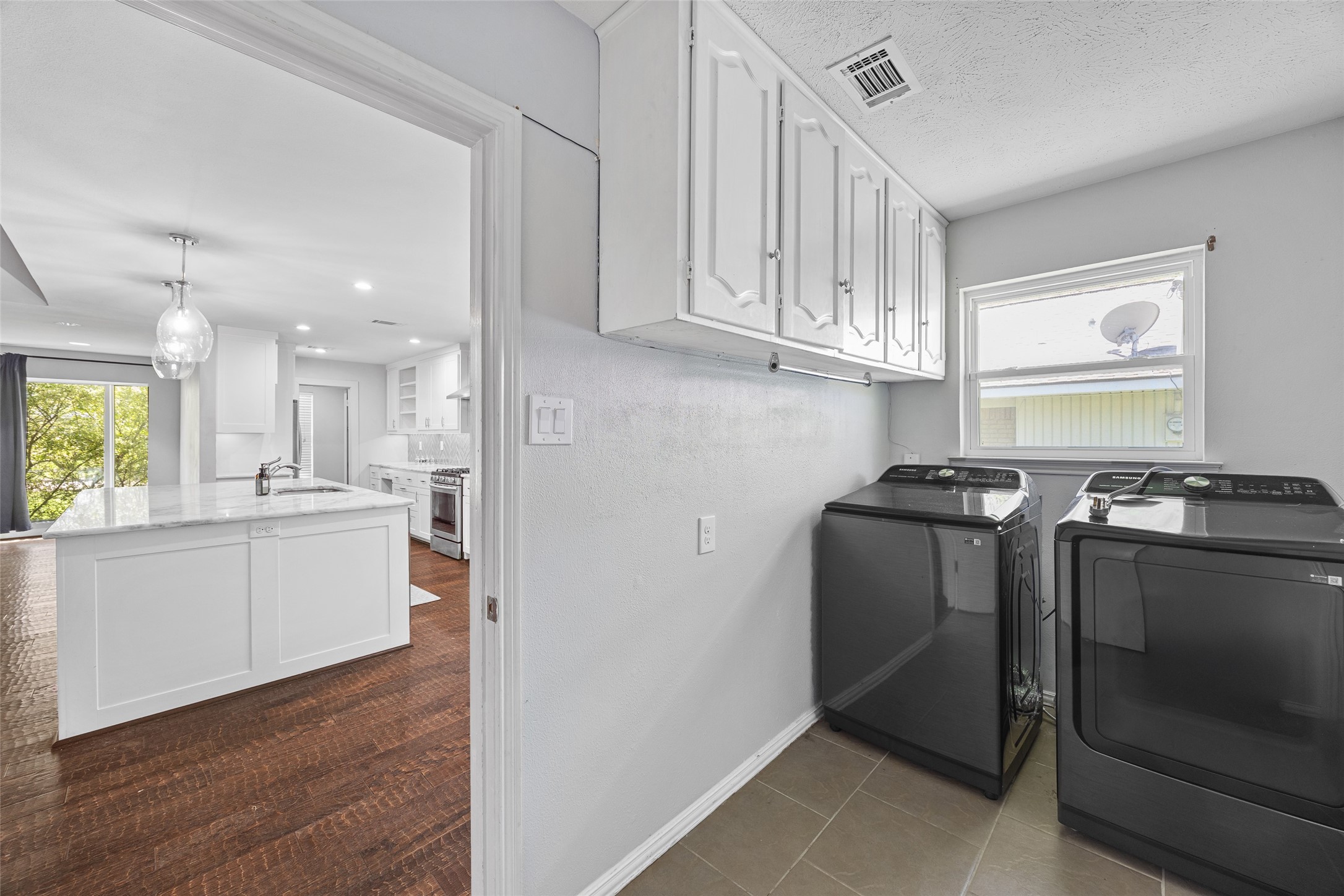3945 Clubway Lane Farmers Branch TX 75244