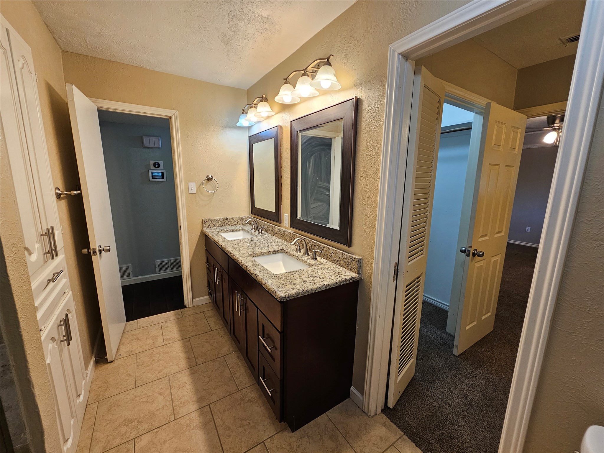 216 Wesley Drive Desoto TX 75115