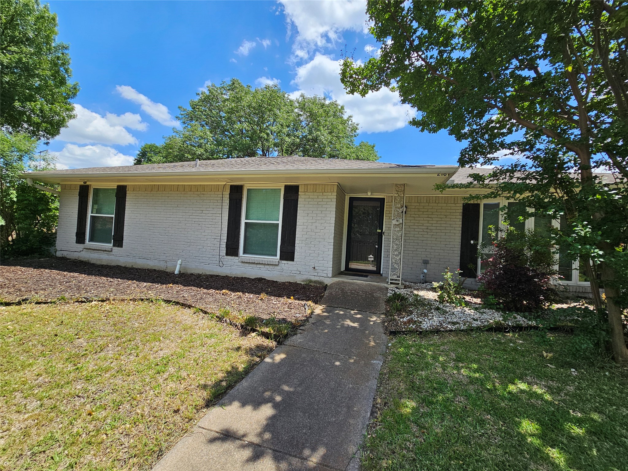 216 Wesley Drive Desoto TX 75115